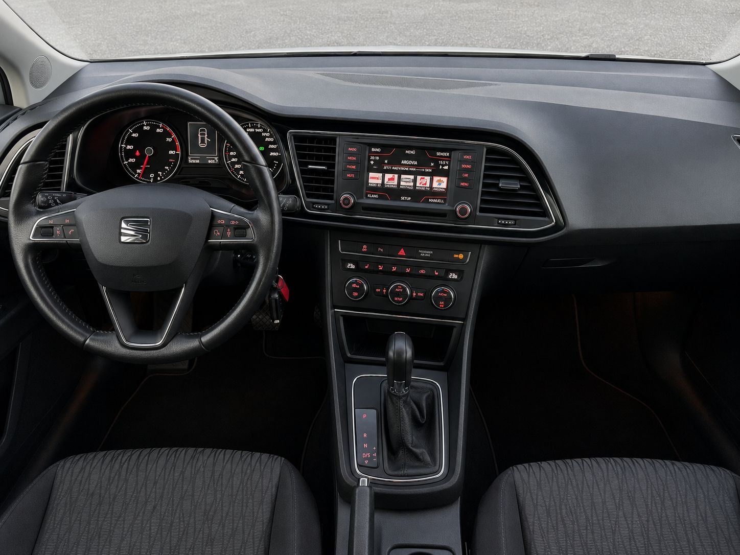 SEAT Leon 1.2 TSI Style DSG-image-5