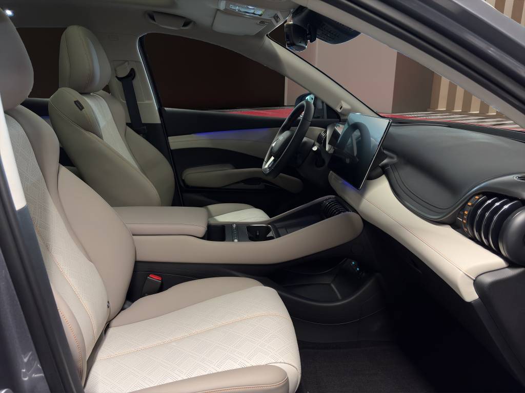 BYD Atto 3 EVO 74.8 kWh Excellence AWD-image-10