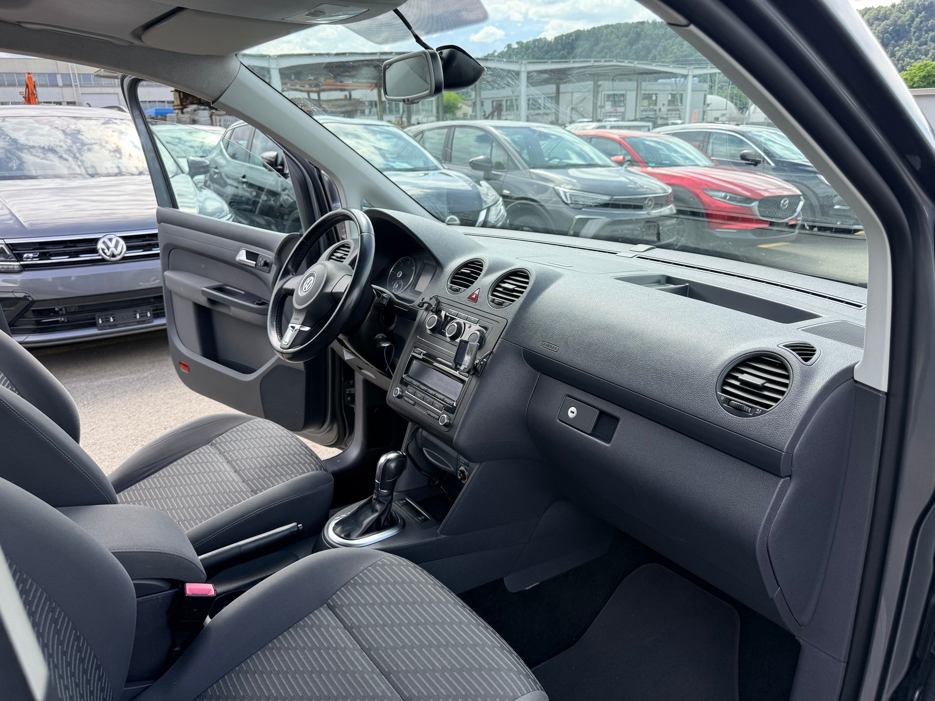 VW Caddy 1.6 TDI Blue Motion Technology Highline DSG-image-9