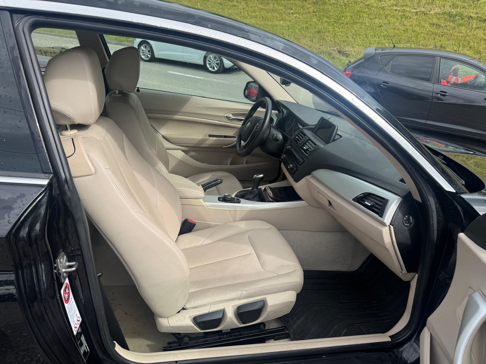 BMW 116i-image-8