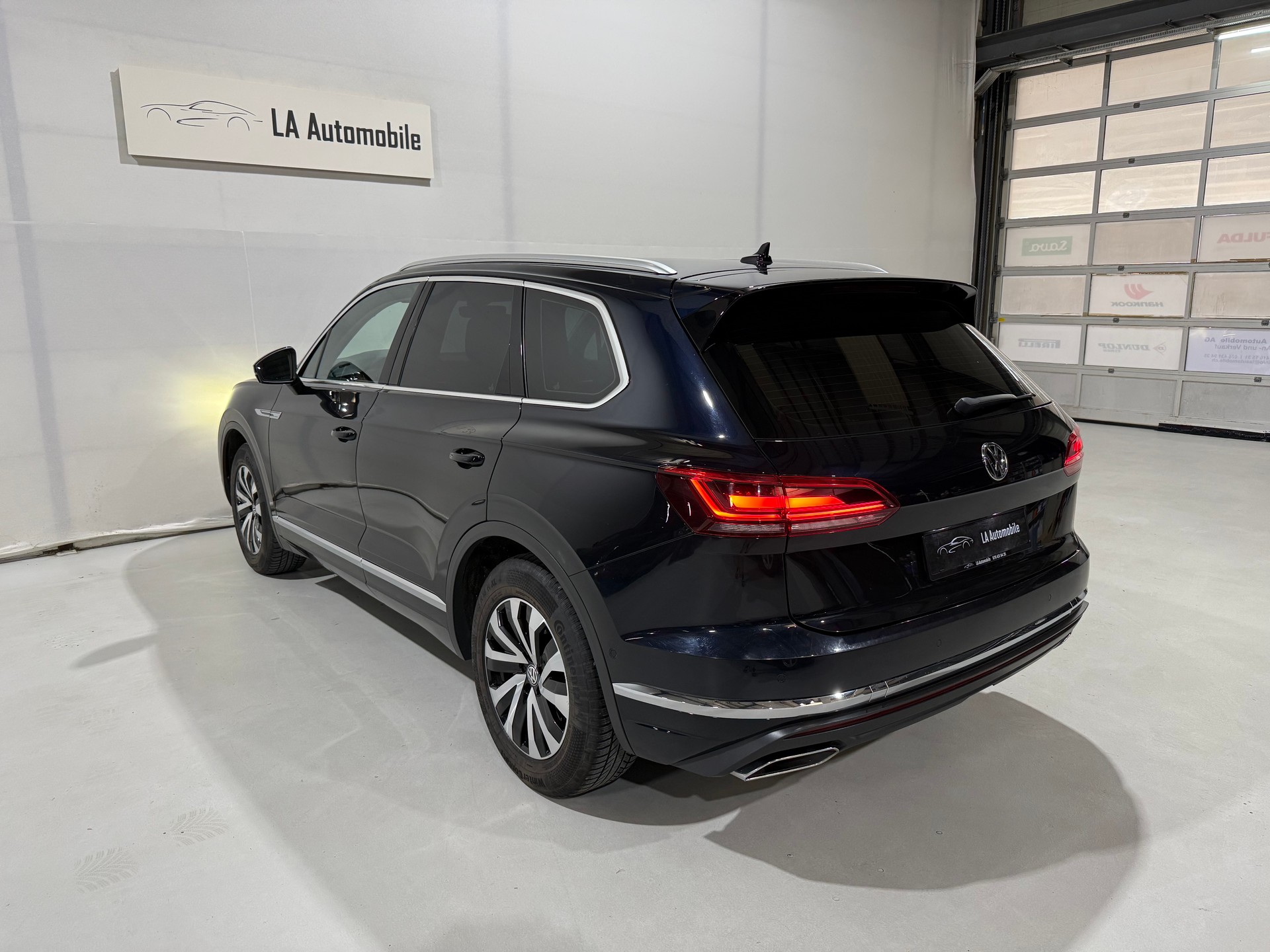 VW Touareg 3.0 TDI Elegance Tiptronic CH Fahrzeug-image-9