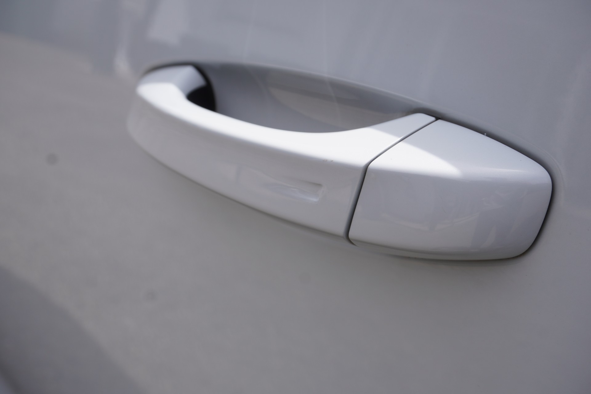 PEUGEOT 5008 145 Hybrid e-DCS6 GT 7-PLÄTZER!!!-image-42
