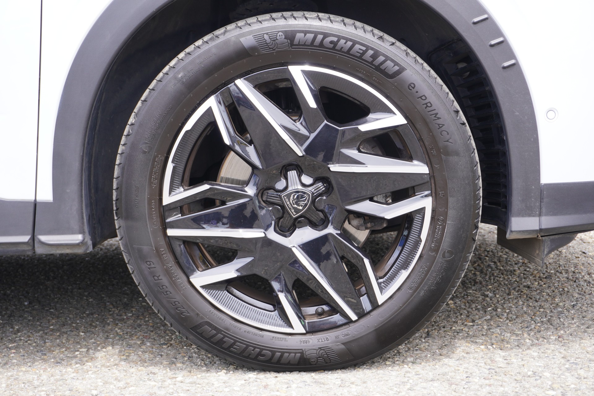 PEUGEOT 5008 145 Hybrid e-DCS6 GT 7-PLÄTZER!!!-image-8