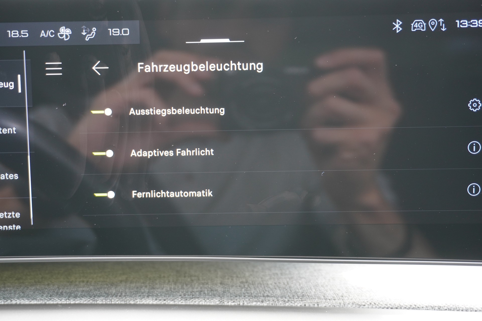 PEUGEOT 5008 145 Hybrid e-DCS6 GT 7-PLÄTZER!!!-image-31