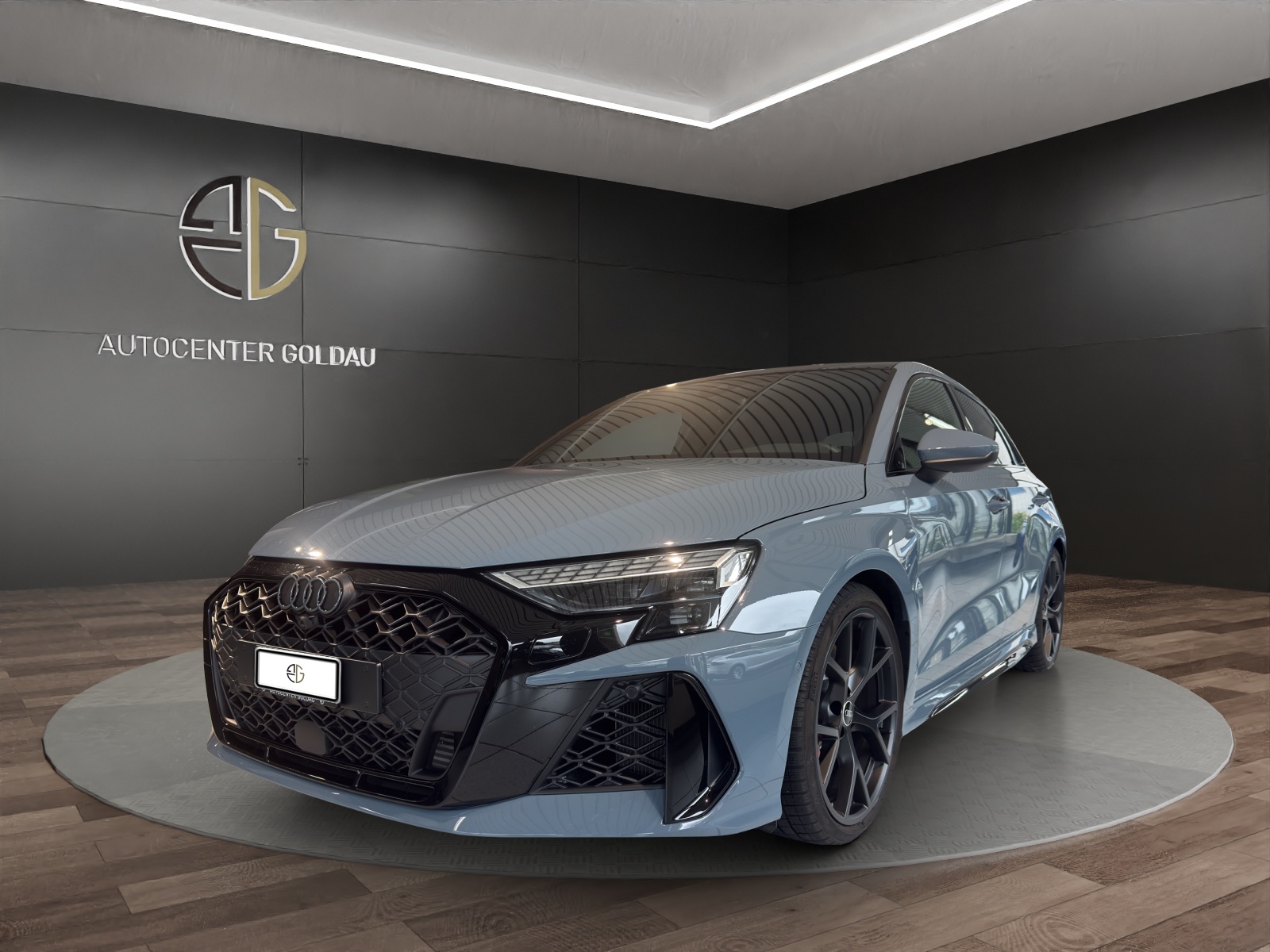 AUDI RS3 Sportback 2.5 TSI quattro S-tronic Werksgarantie bis 04/2030-image-0