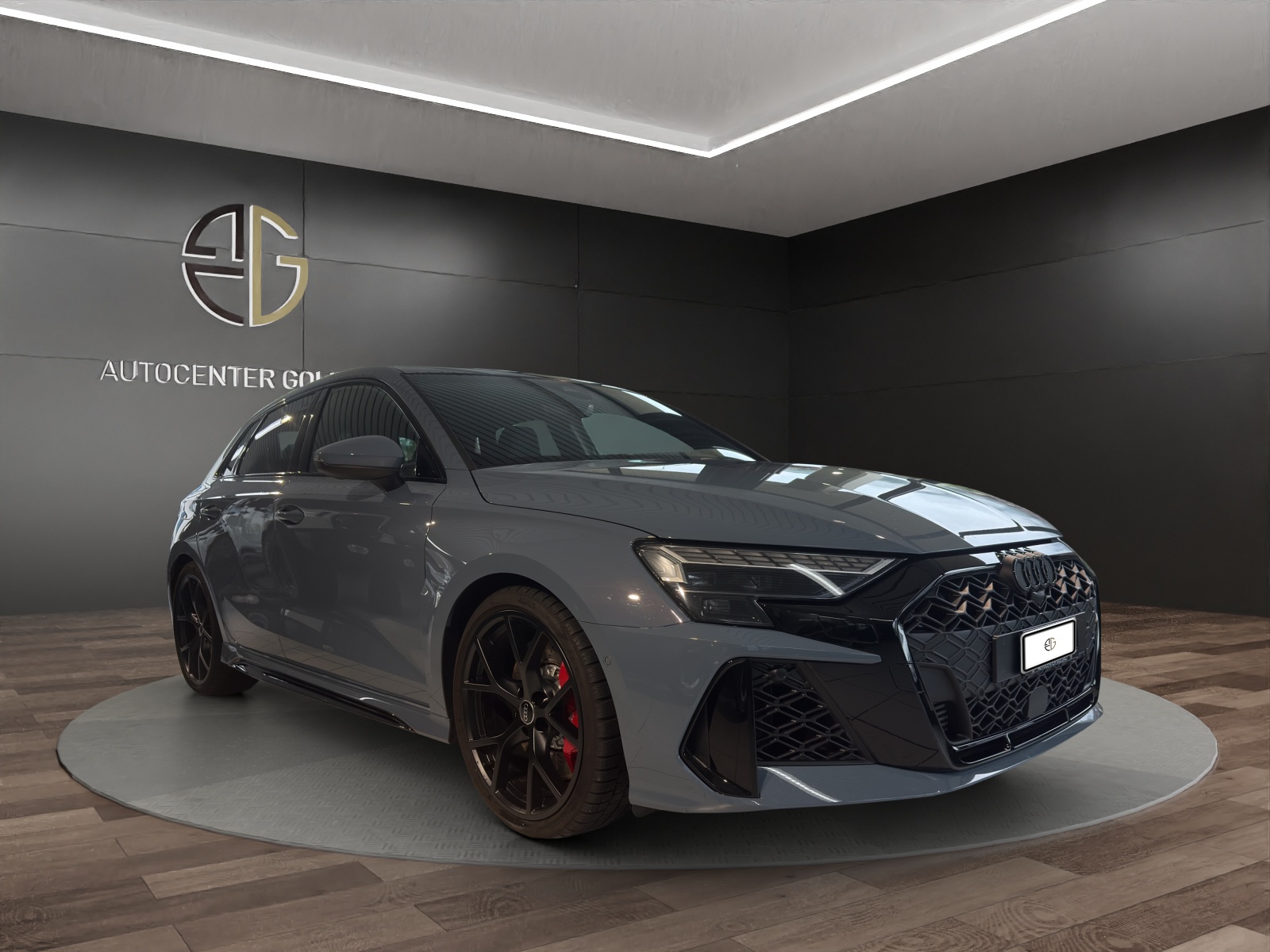 AUDI RS3 Sportback 2.5 TSI quattro S-tronic Werksgarantie bis 04/2030-image-5