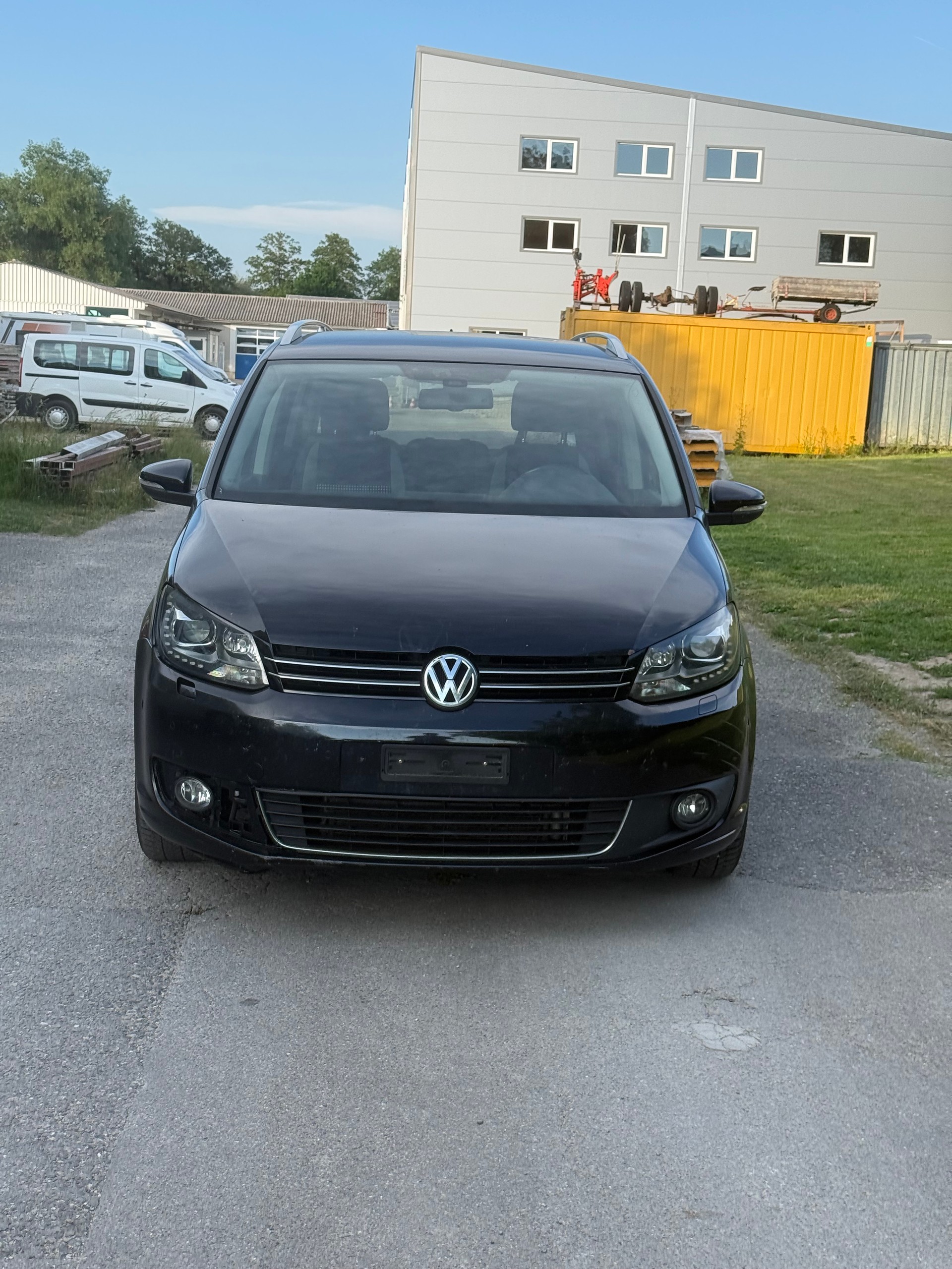 VW Touran 1.4 TSI Trendline-image-1