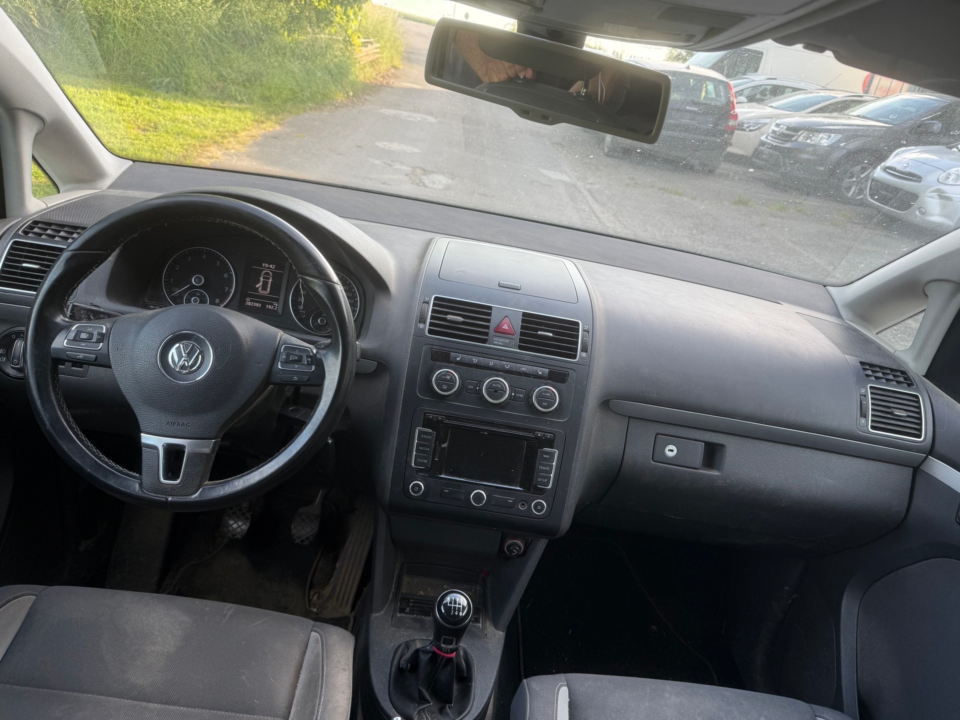 VW Touran 1.4 TSI Trendline-image-5