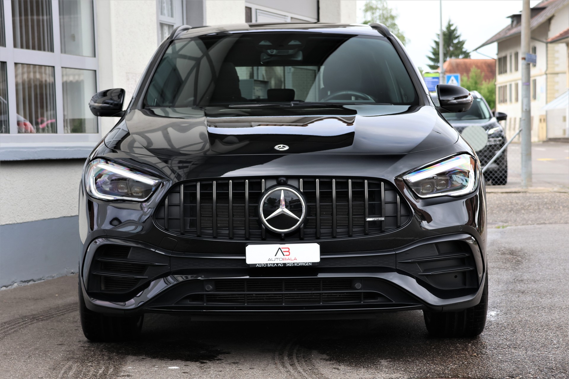 MERCEDES-BENZ GLA 45 S AMG 4Matic+ 8G-Speedshift DCT (CH) MSI+-image-1