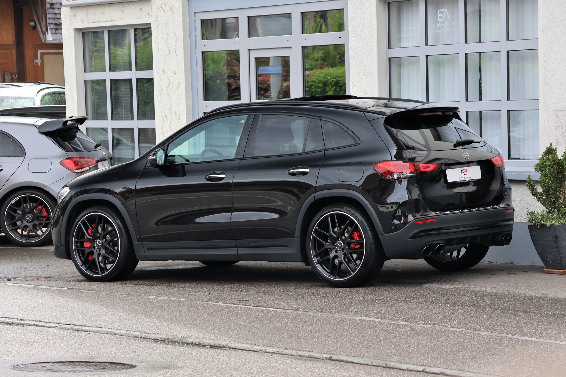 MERCEDES-BENZ GLA 45 S AMG 4Matic+ 8G-Speedshift DCT (CH) MSI+-image-4