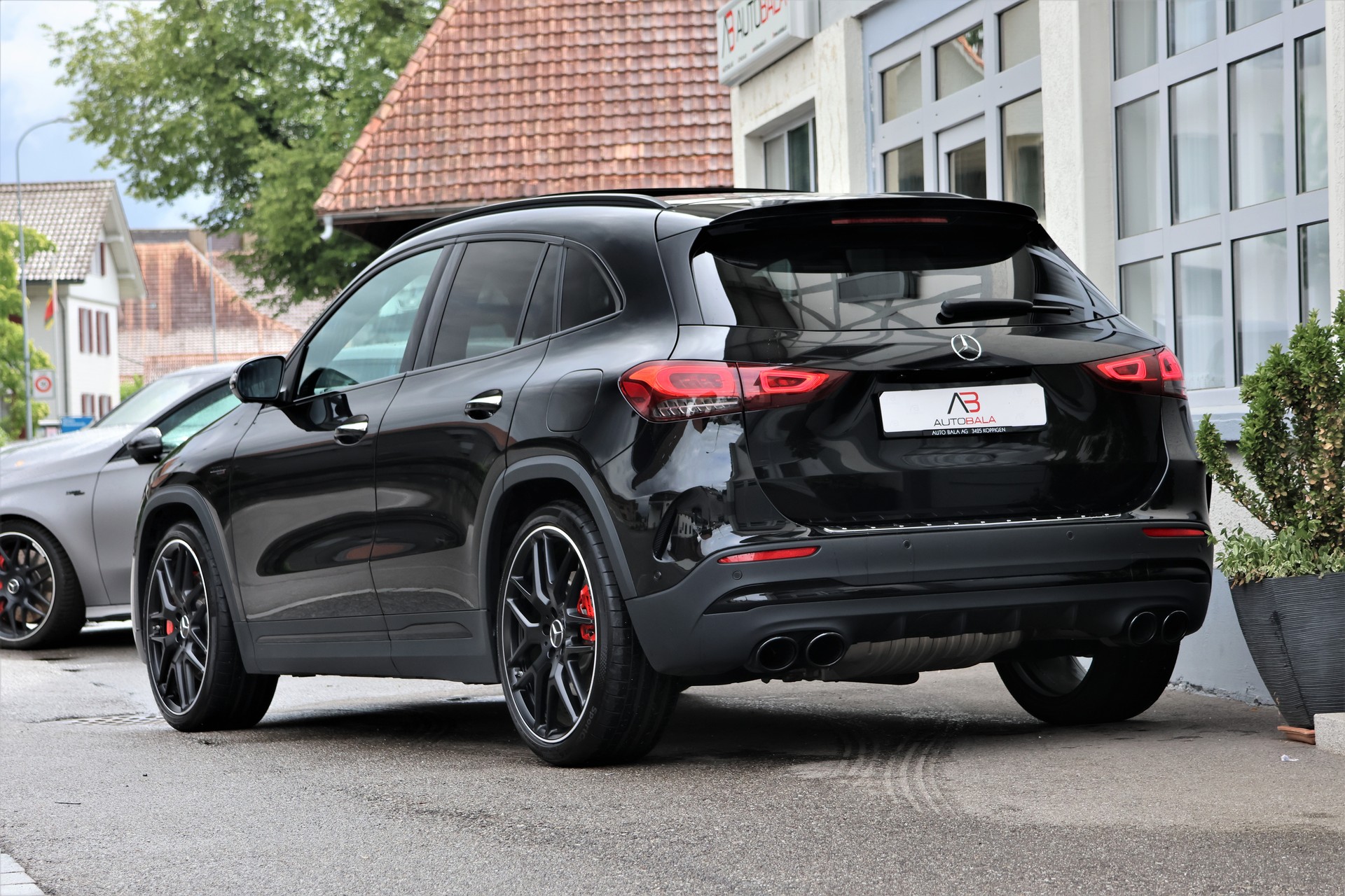 MERCEDES-BENZ GLA 45 S AMG 4Matic+ 8G-Speedshift DCT (CH) MSI+-image-2
