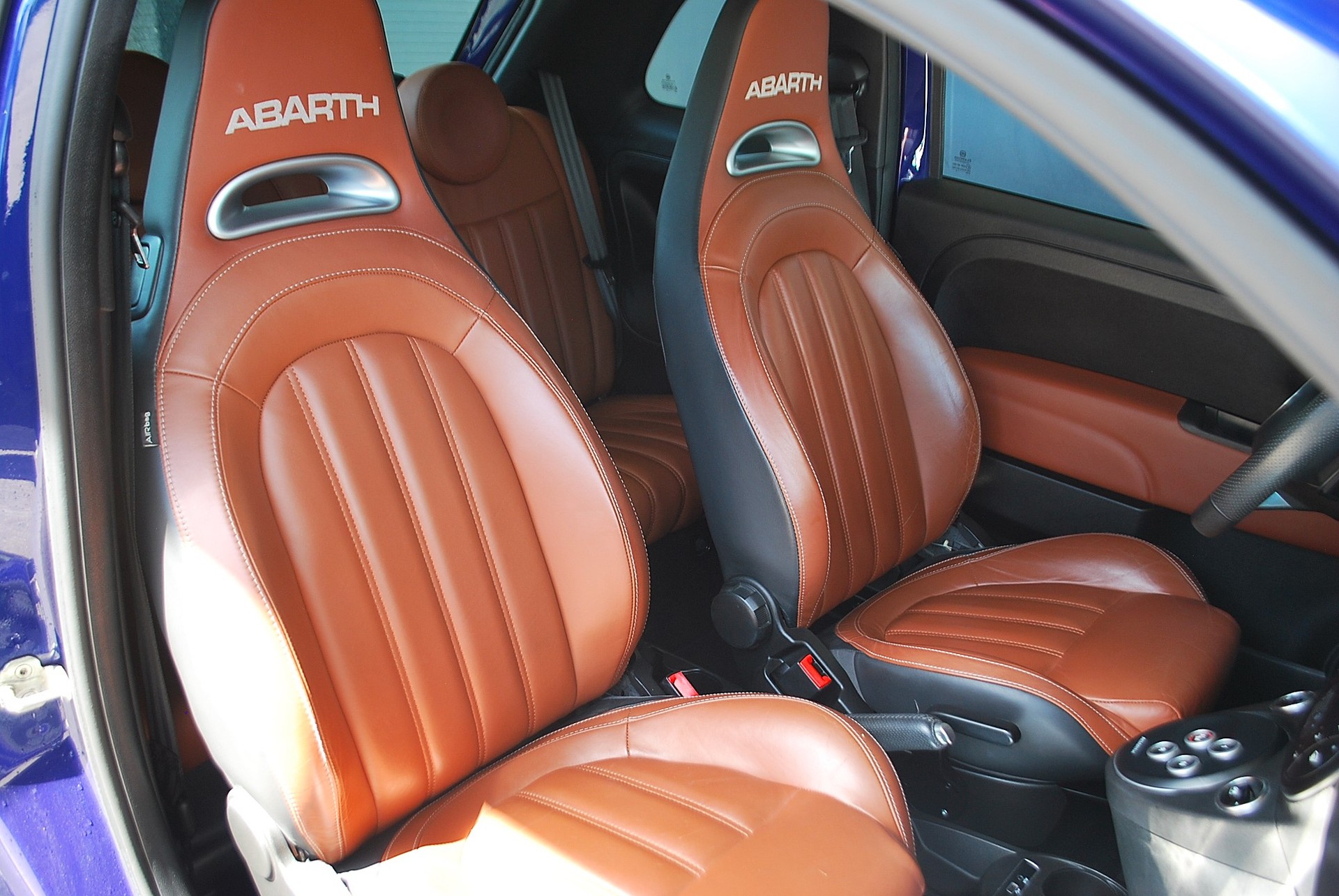FIAT 595 1.4 16V Turbo Abarth Turismo Dualogic-image-9