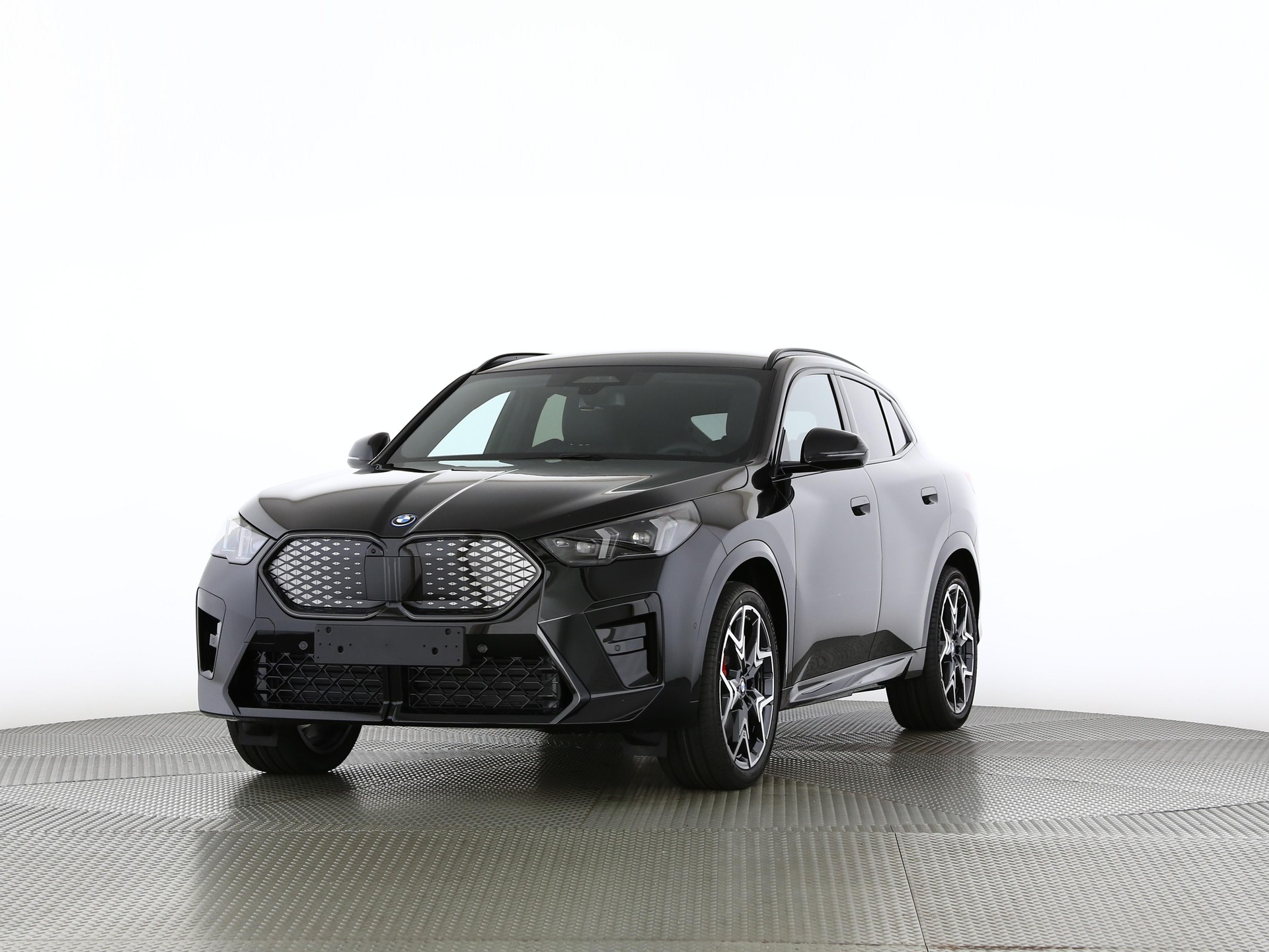 BMW iX2 30 xDrive-image-0
