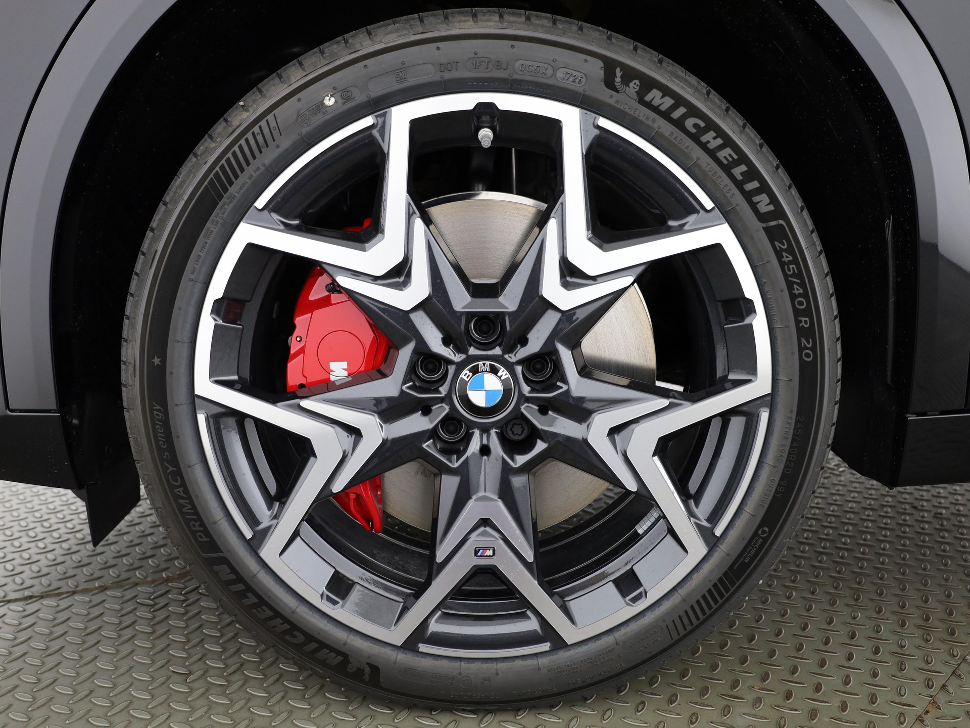 BMW iX2 30 xDrive-image-22