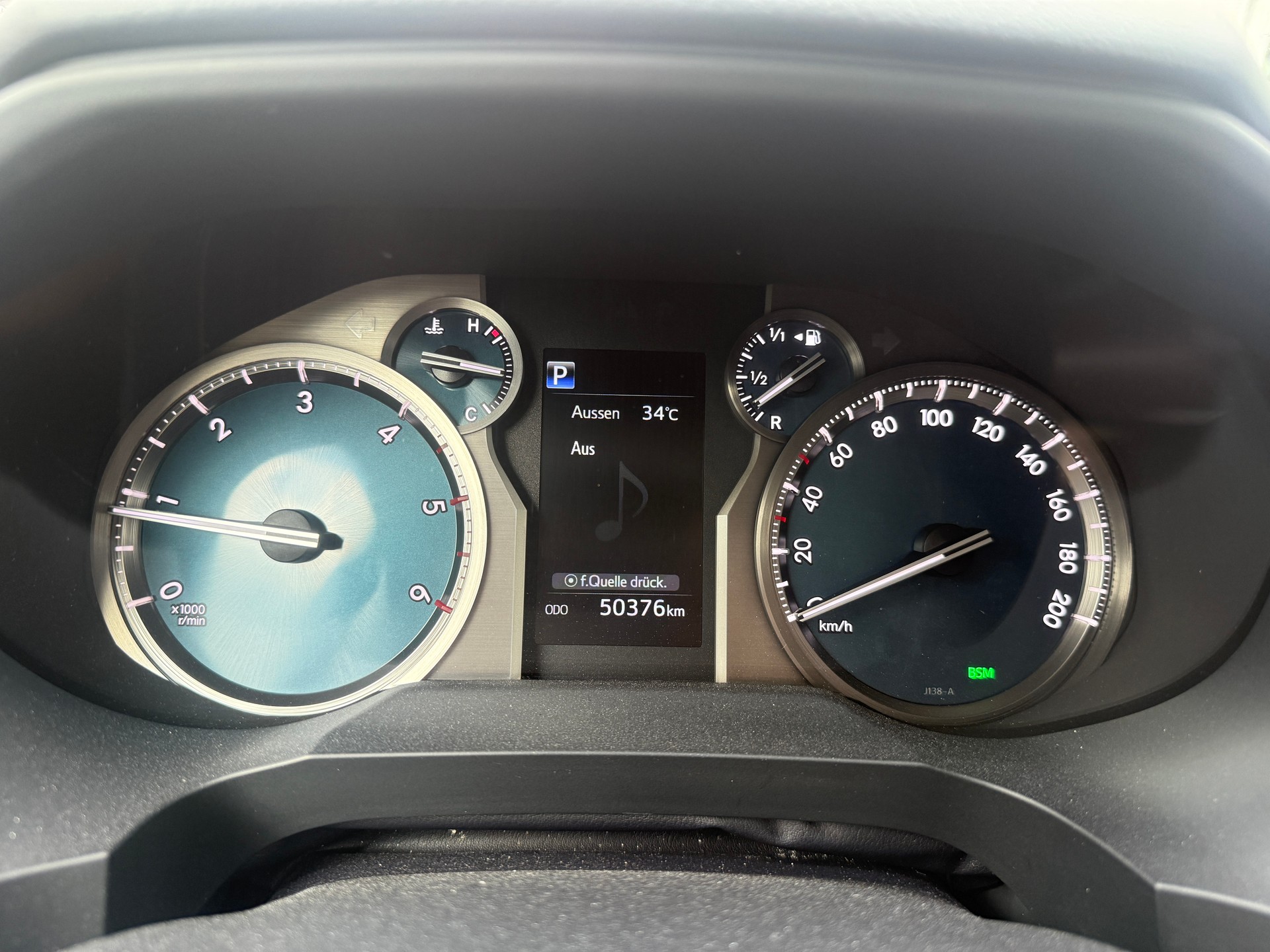 TOYOTA Land Cruiser 2.8TD Premium Automatic *CH-FZ* STANDHEIZUNG * LEDER * 201 PS 500 NM*-image-25