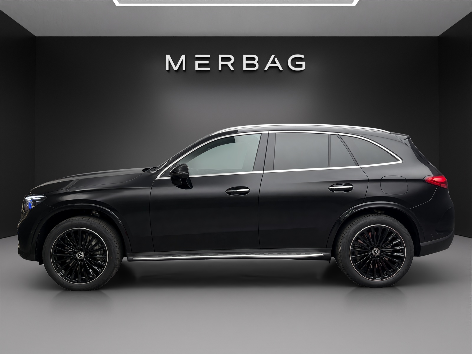MERCEDES-BENZ GLC 400 e 4MATIC with EQ-STAR Hybrid-image-2