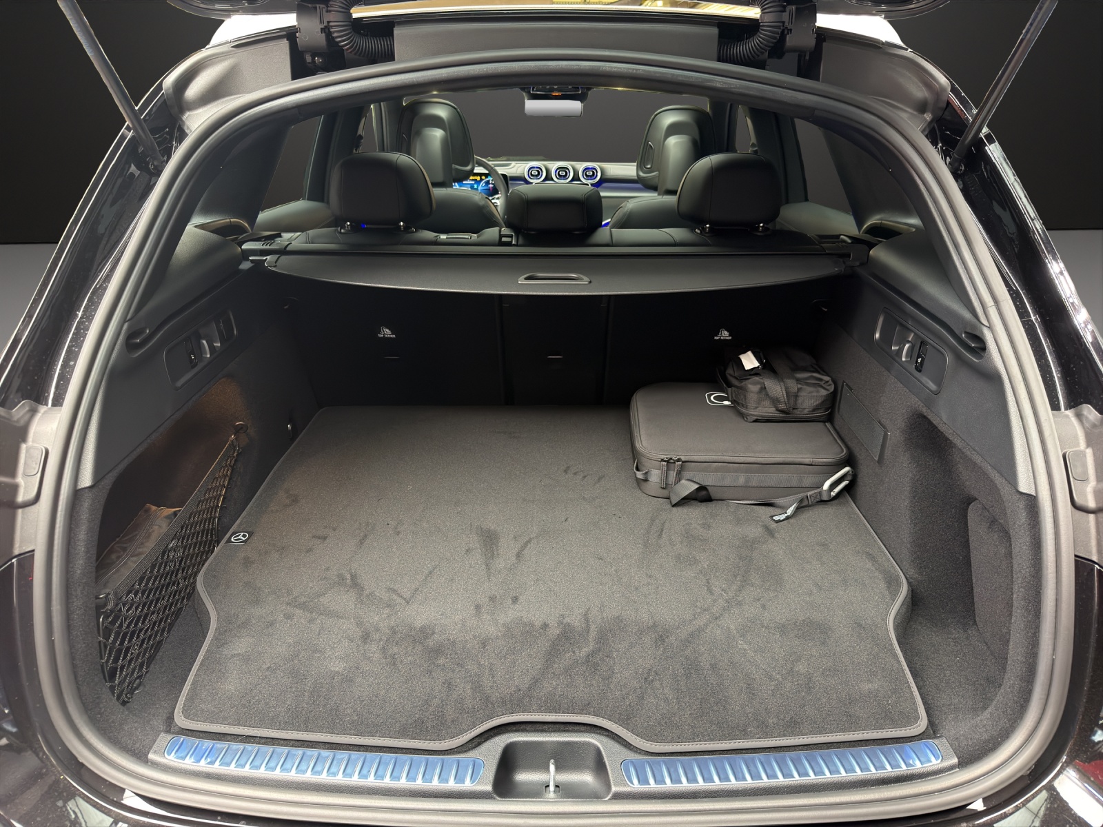 MERCEDES-BENZ GLC 400 e 4MATIC with EQ-STAR Hybrid-image-11