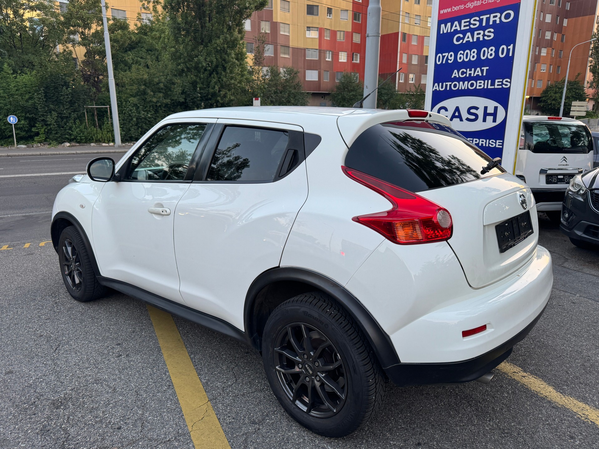 NISSAN Juke 1.6 tekna Xtronic CVT-image-5
