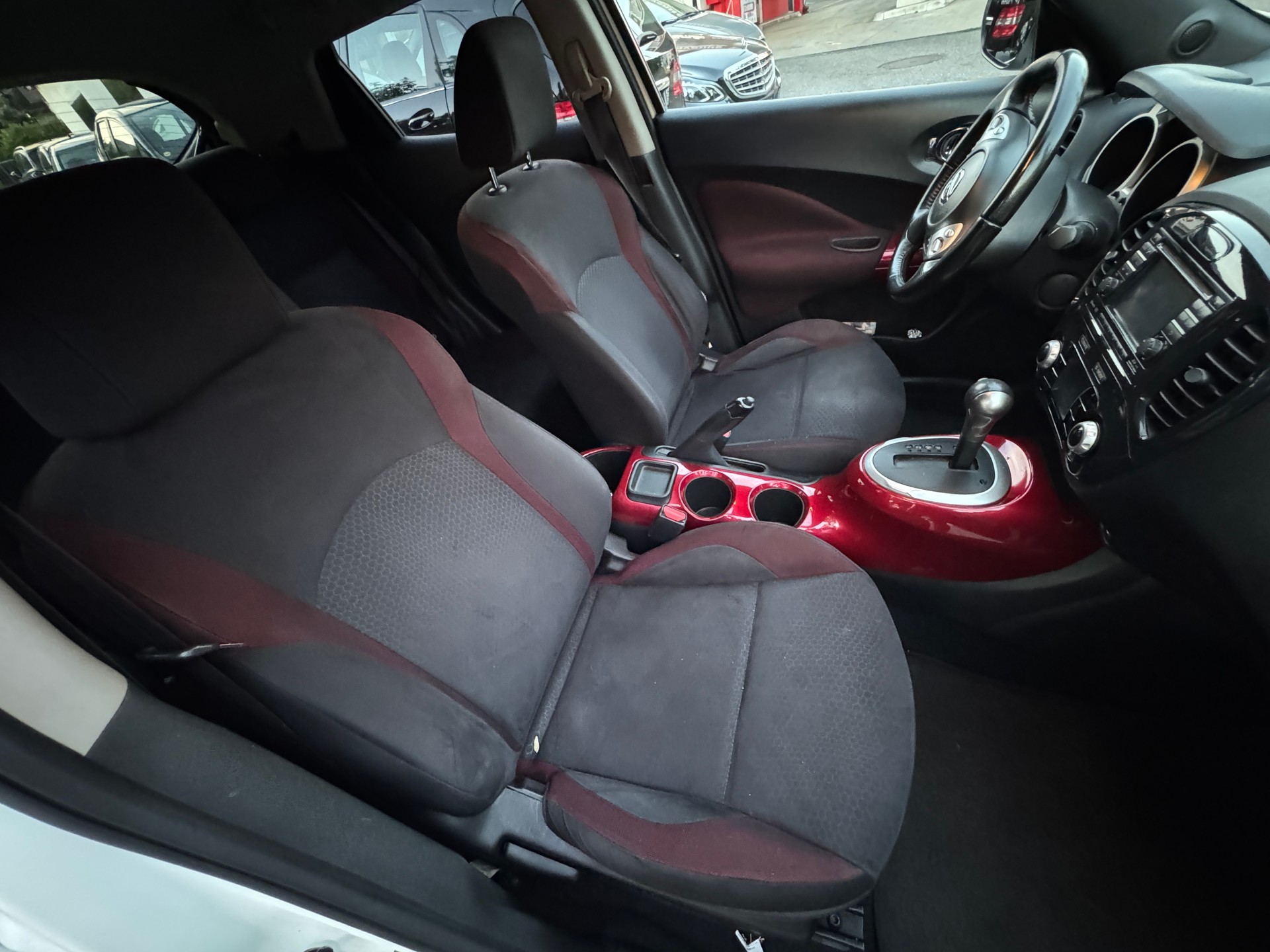 NISSAN Juke 1.6 tekna Xtronic CVT-image-7