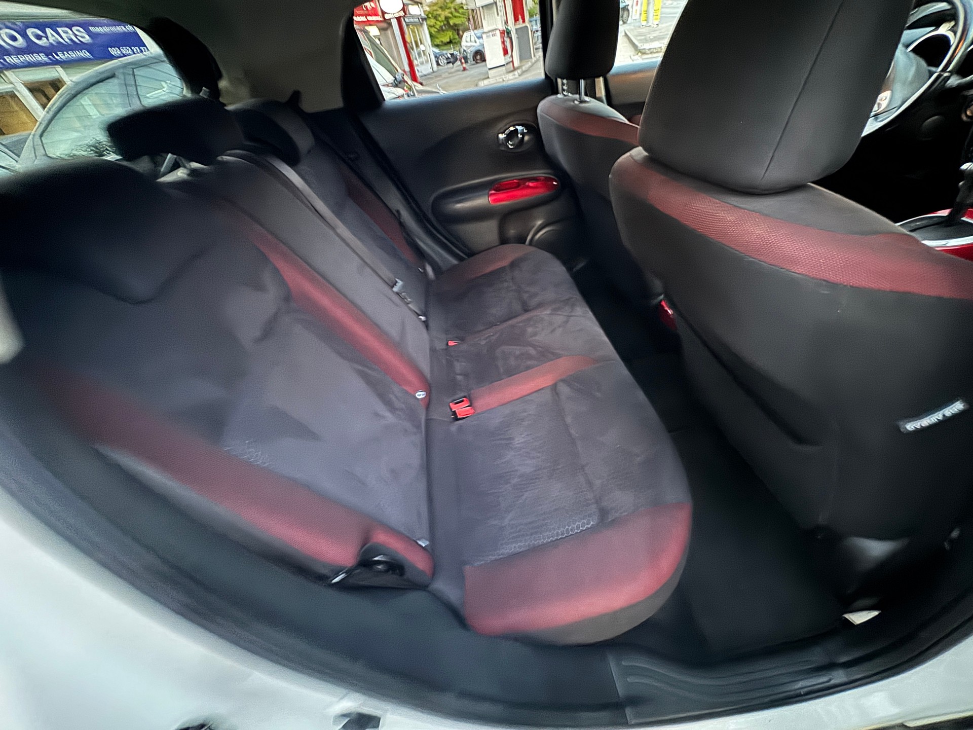 NISSAN Juke 1.6 tekna Xtronic CVT-image-9