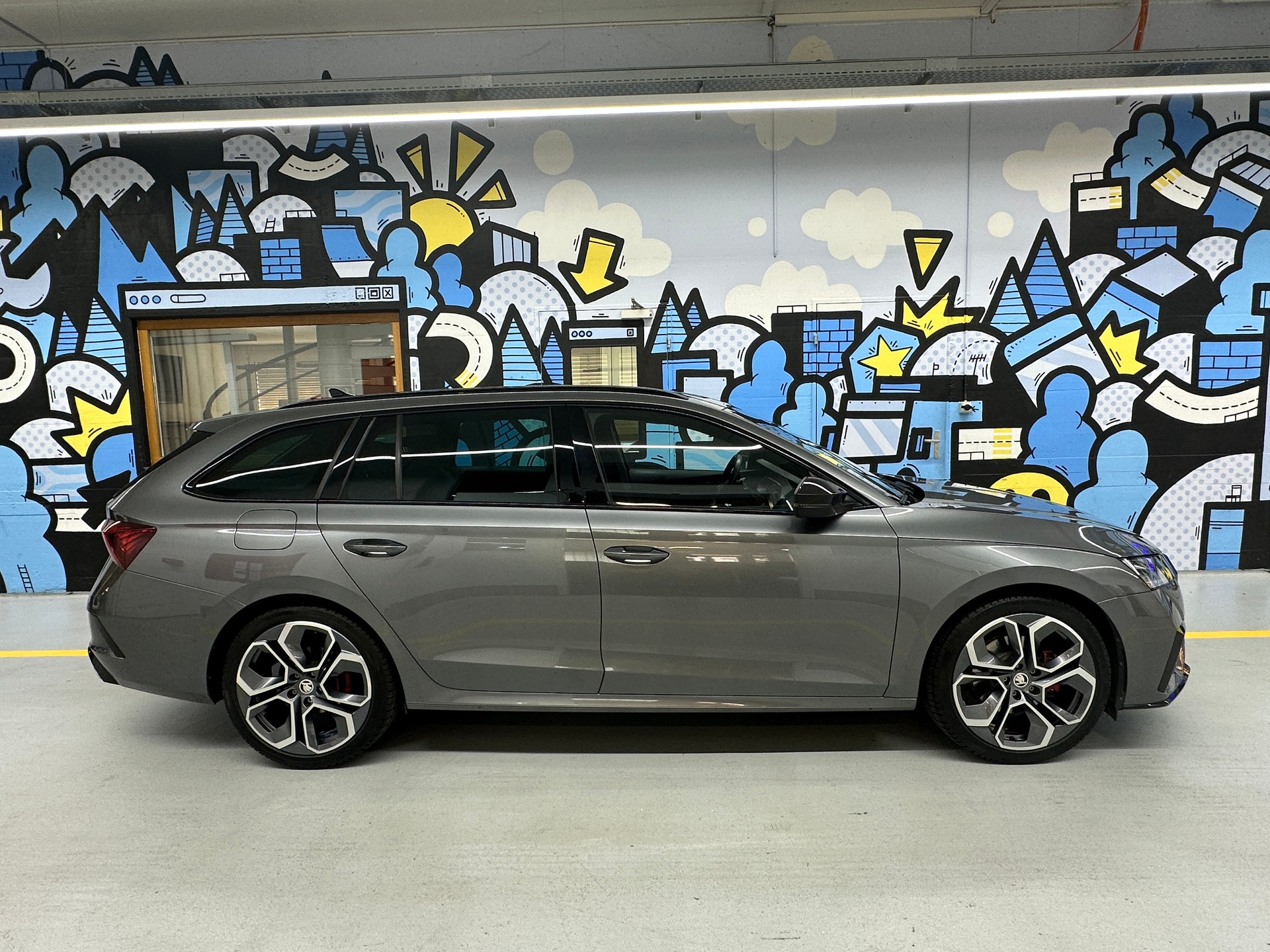 SKODA Octavia Combi 2.0 TDI DSG RS 4x4-image-2