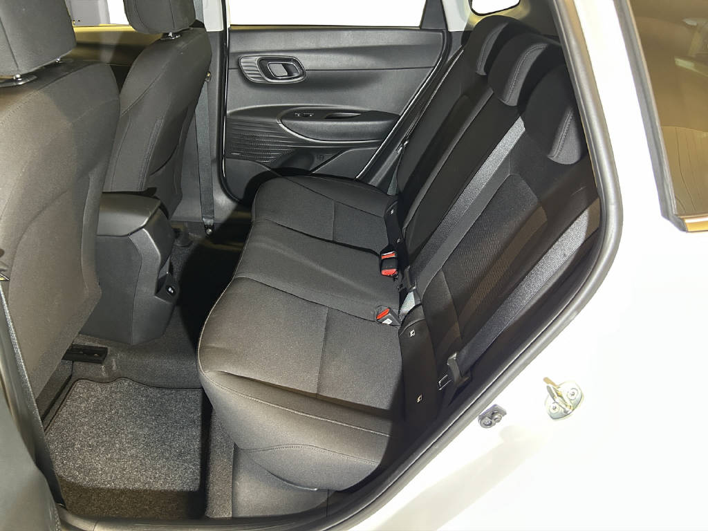 HYUNDAI i20 1.0 T-GDi Vertex-image-10