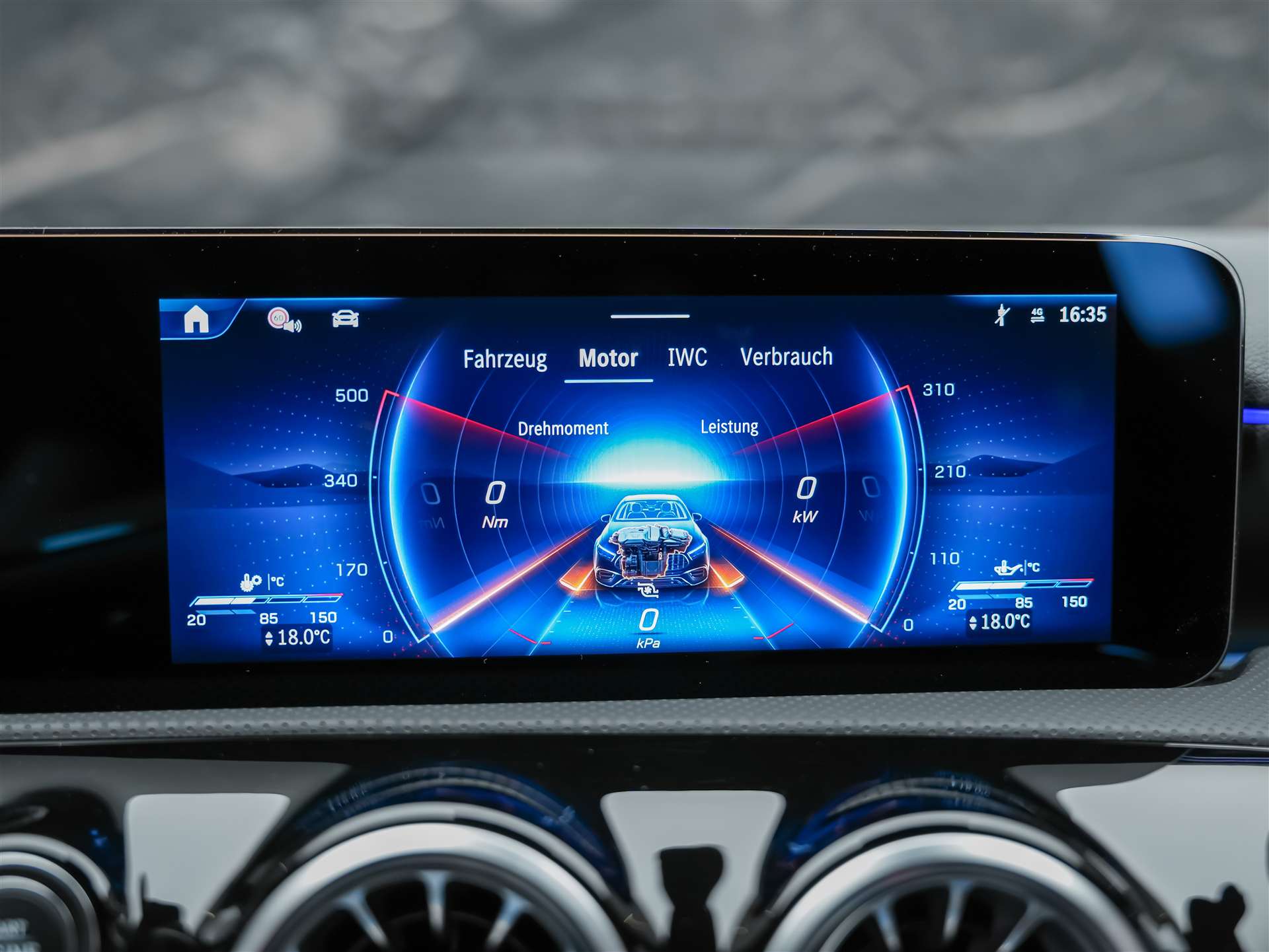 MERCEDES-BENZ A 45 S AMG 4matic+ *Werksgarantie*Abstandsregler*El. Sitze mit Memory*-image-34