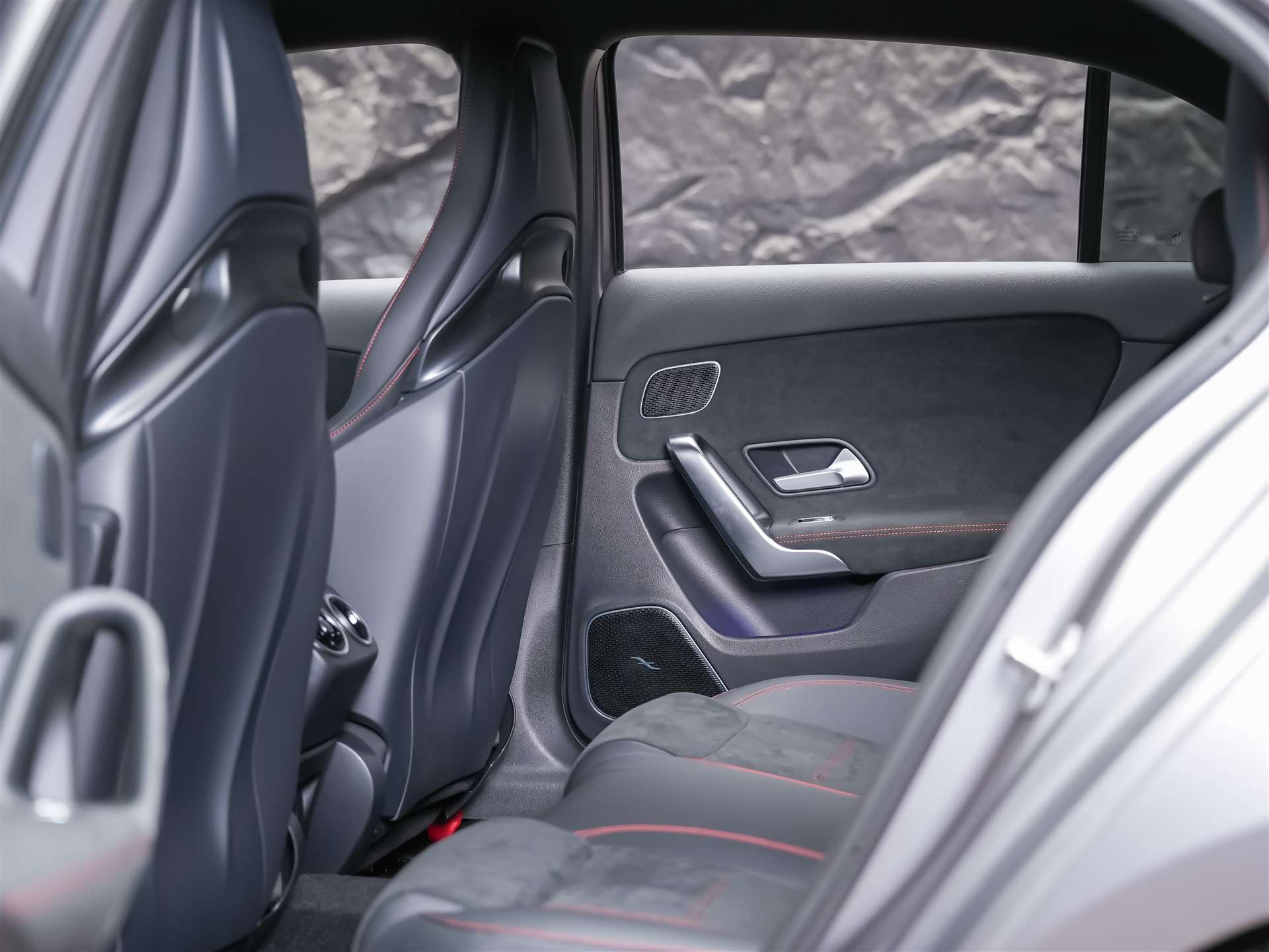 MERCEDES-BENZ A 45 S AMG 4matic+ *Werksgarantie*Abstandsregler*El. Sitze mit Memory*-image-12