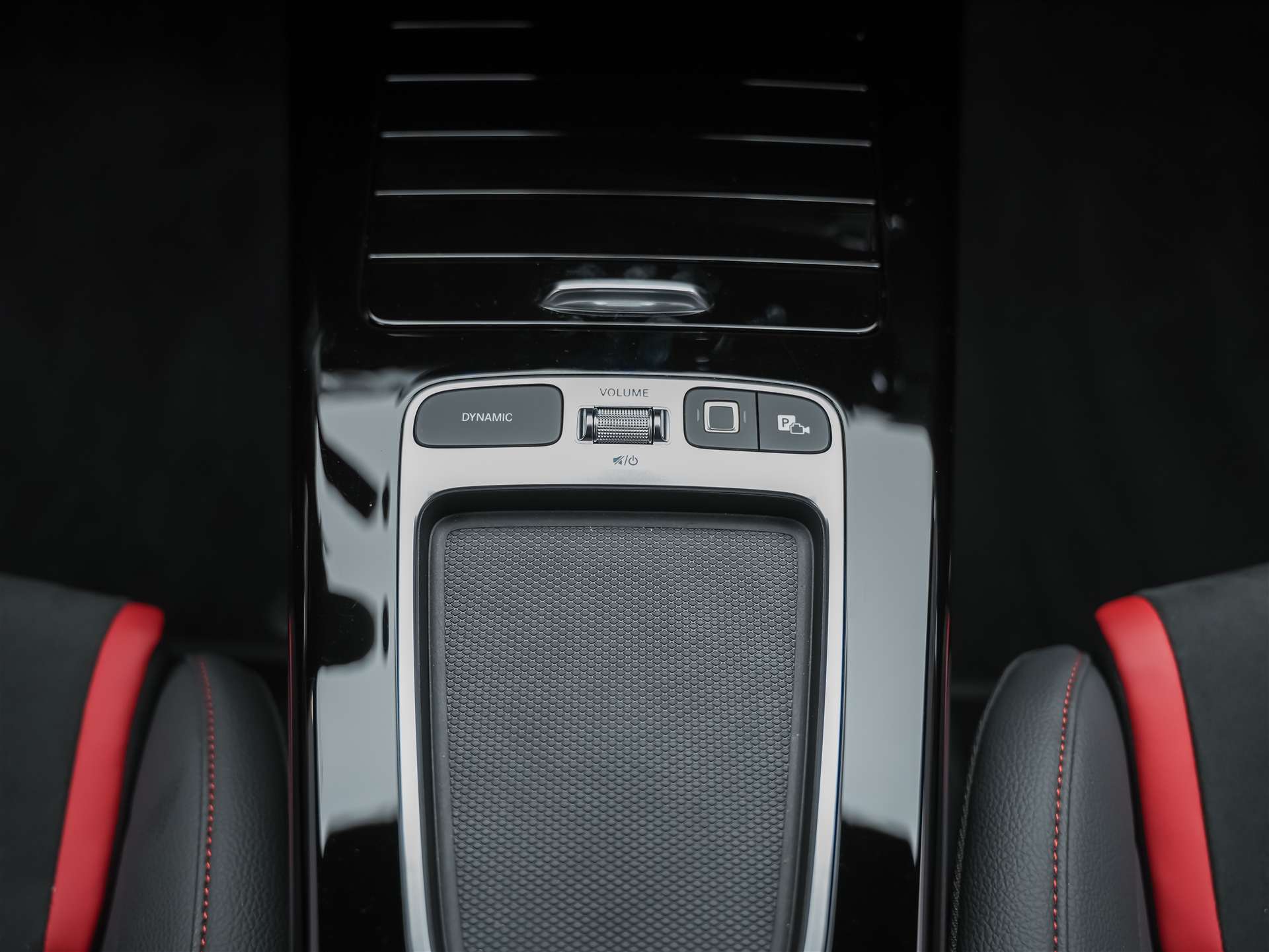 MERCEDES-BENZ A 45 S AMG 4matic+ *Werksgarantie*Abstandsregler*El. Sitze mit Memory*-image-21