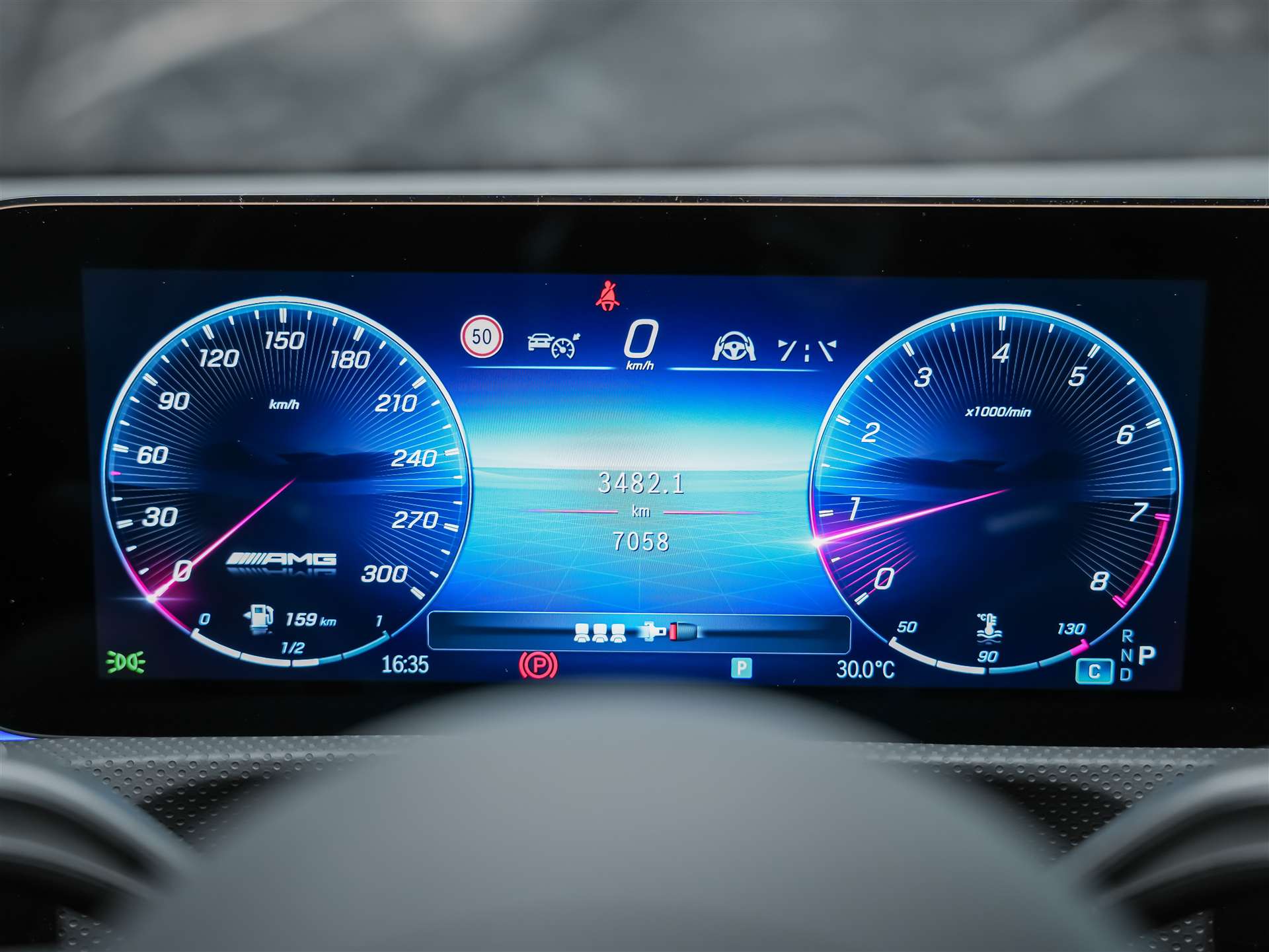 MERCEDES-BENZ A 45 S AMG 4matic+ *Werksgarantie*Abstandsregler*El. Sitze mit Memory*-image-31