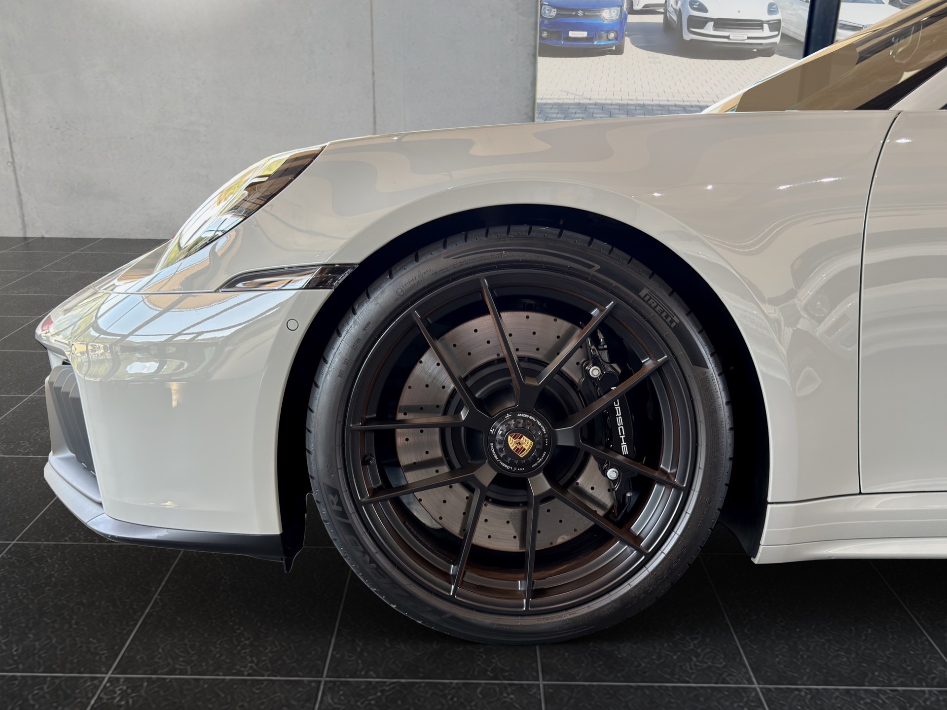 PORSCHE 911 Carrera Cabriolet GTS PDK*Ab MFK*-image-22