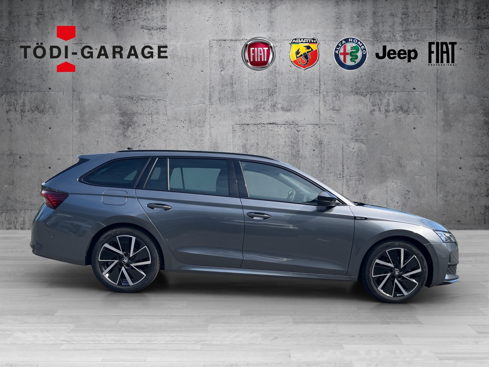 SKODA Octavia Combi 2.0 TSI SportLine 4x4 DSG-image-6