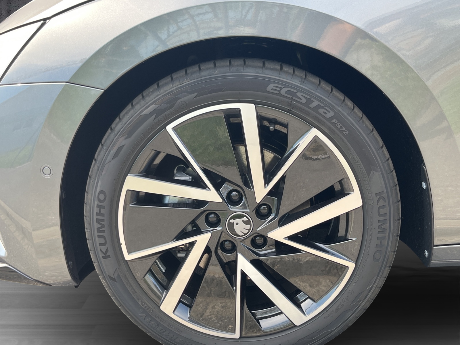 SKODA Octavia Combi 2.0 TSI SportLine 4x4 DSG-image-16