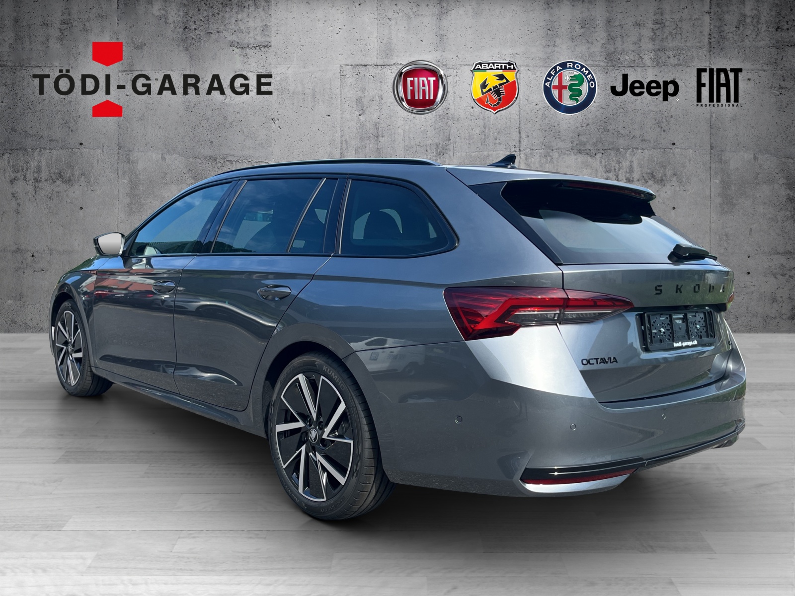 SKODA Octavia Combi 2.0 TSI SportLine 4x4 DSG-image-3
