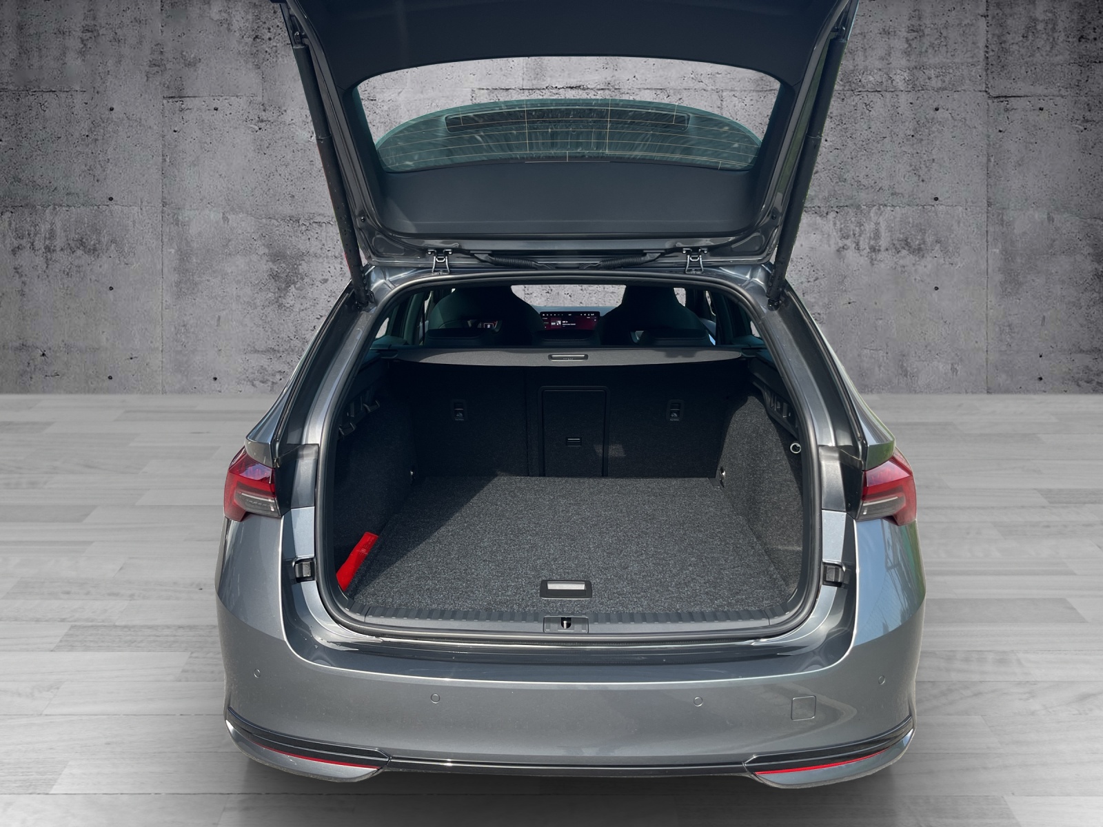 SKODA Octavia Combi 2.0 TSI SportLine 4x4 DSG-image-15
