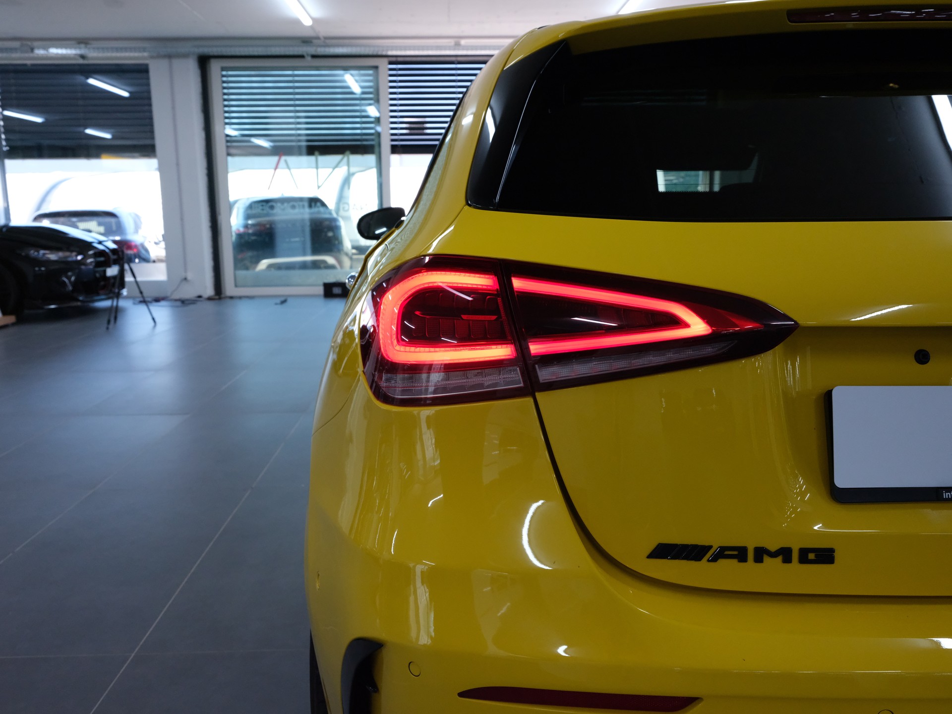 MERCEDES-BENZ A 180 Night Star AMG Line 7G-DCT *360 Kamera* *AMG LINE* *Panorama*-image-13