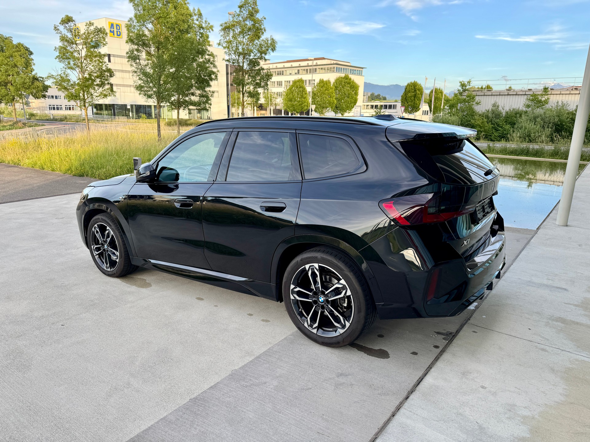 BMW 23i M Sport xDrive-image-3