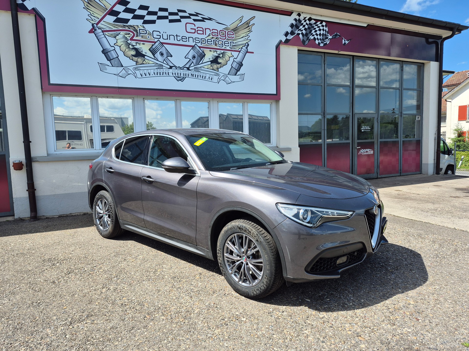 ALFA ROMEO Stelvio 2.0 Executive Q4 Automatic-image-1