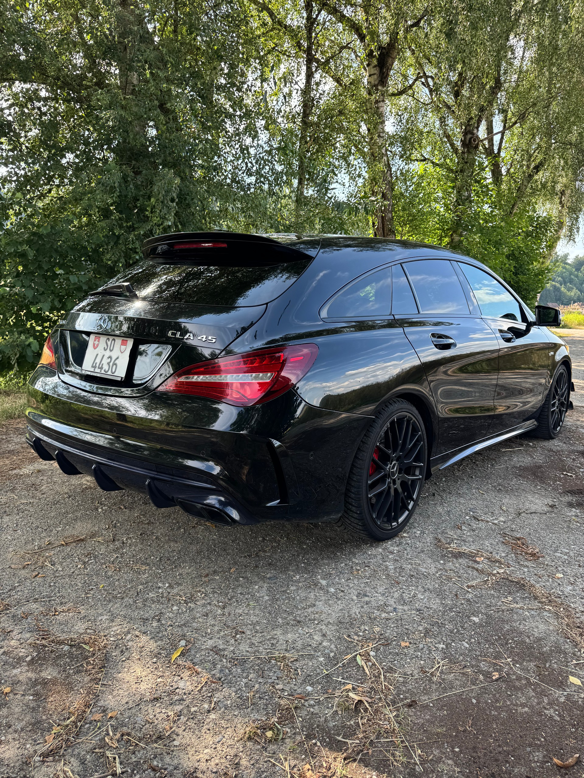 MERCEDES-BENZ CLA 45 AMG 4m-image-2