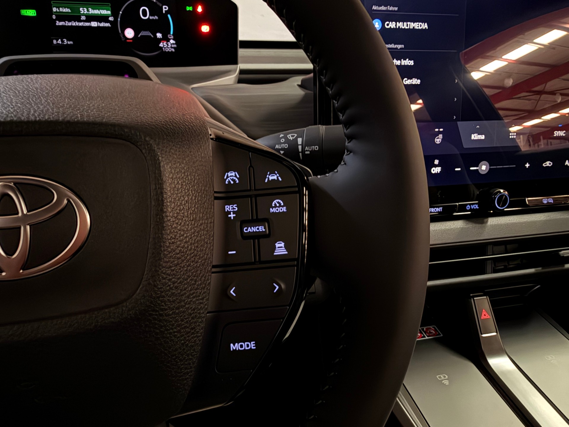 TOYOTA C-HR+ 77 kWh Premium AWD-image-31