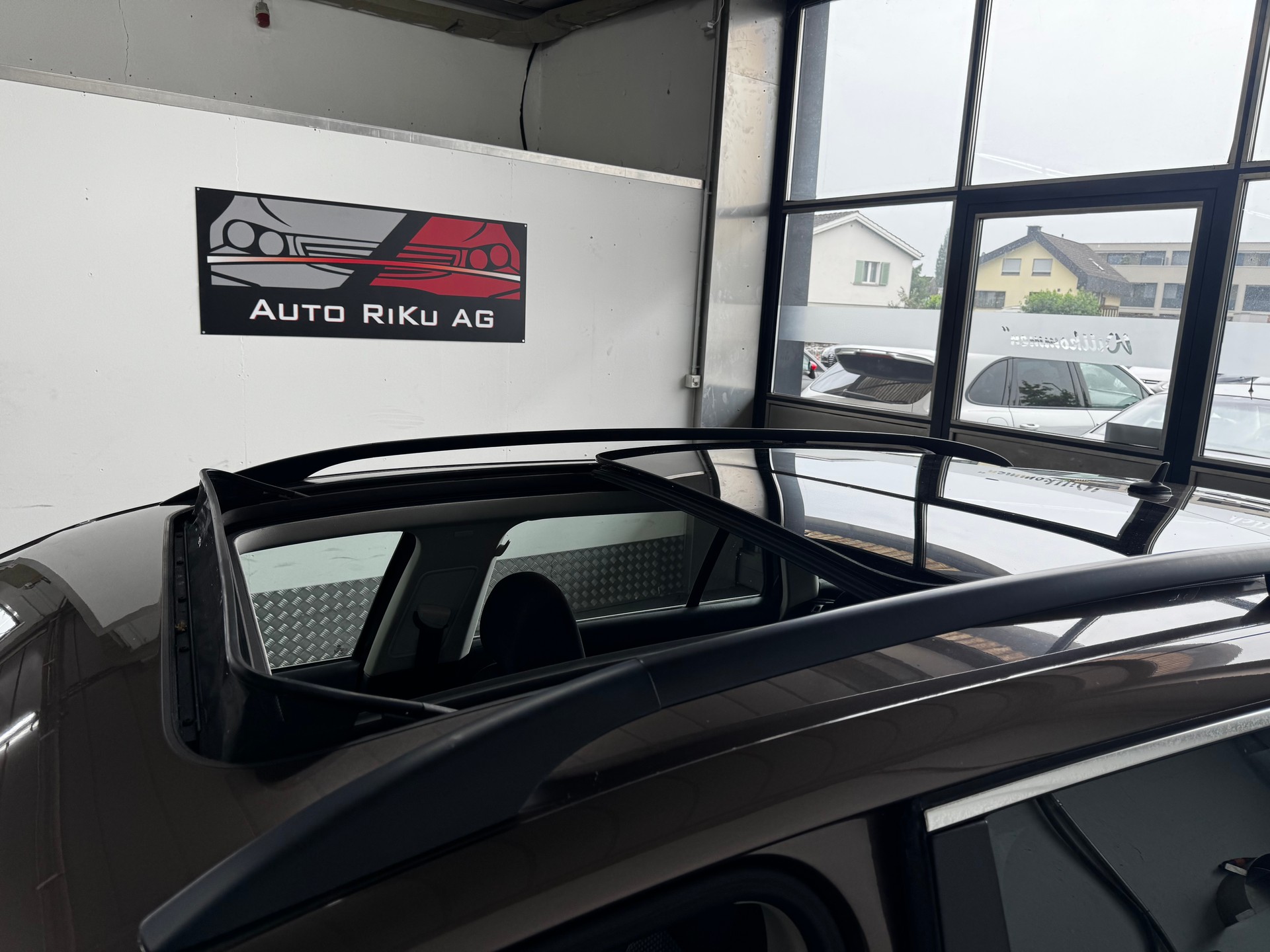 VW Golf Variant 1.2 TSI Comfortline DSG-image-17