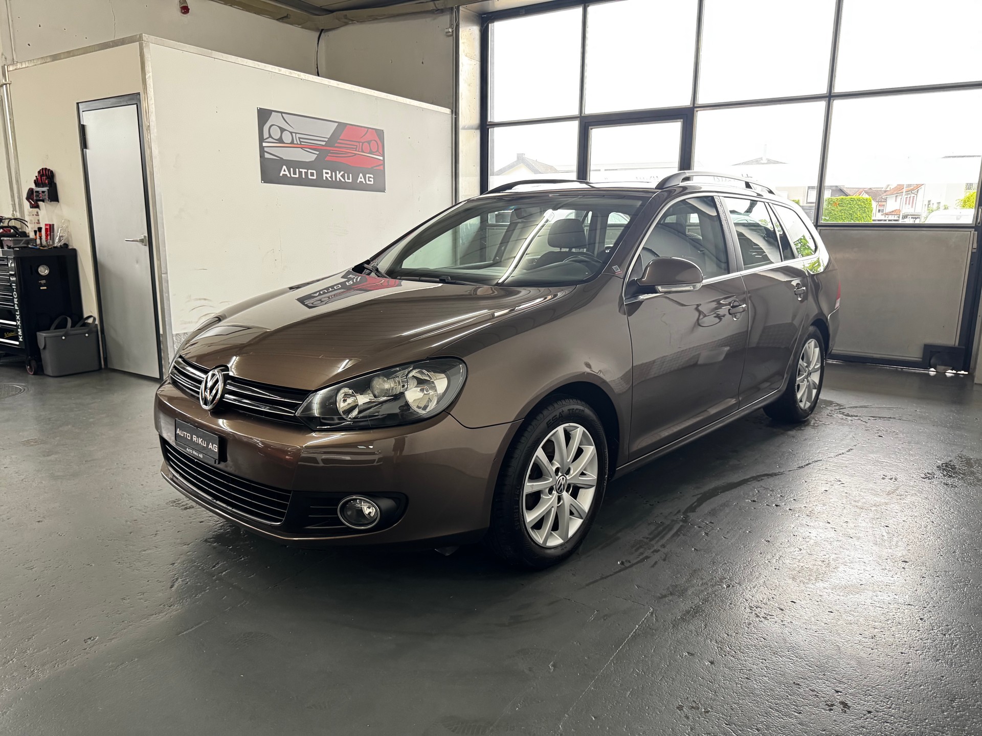 VW Golf Variant 1.2 TSI Comfortline DSG-image-5