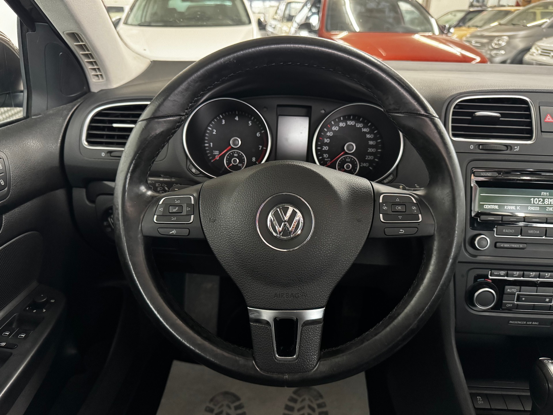 VW Golf Variant 1.2 TSI Comfortline DSG-image-16