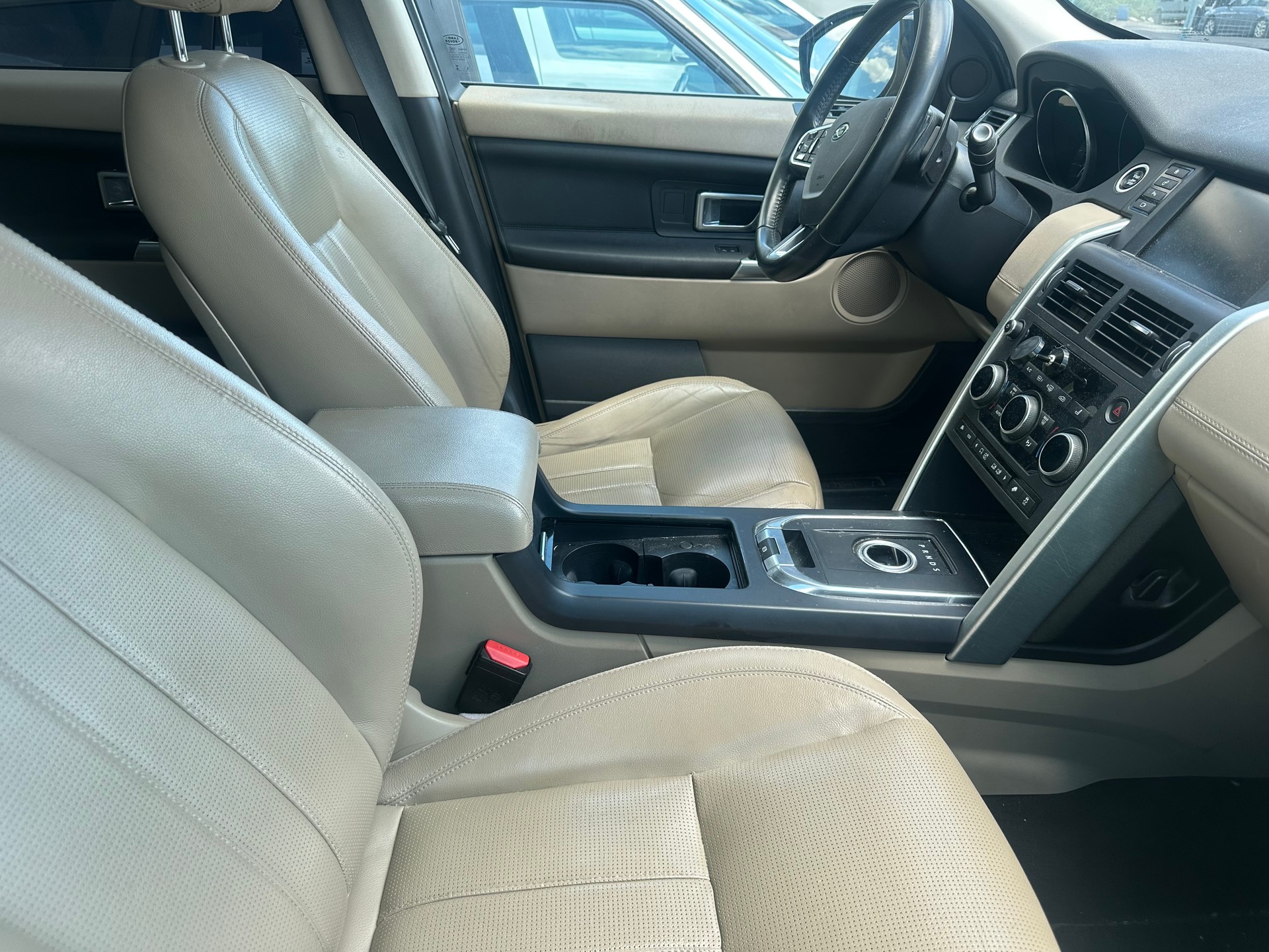 LAND ROVER Discovery Sport 2.2TD4 S AT9-image-5
