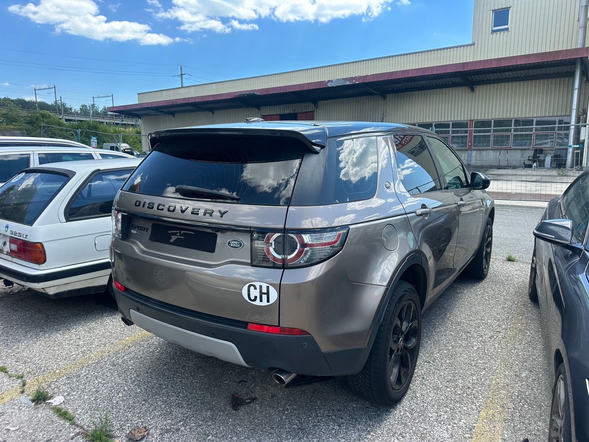 LAND ROVER Discovery Sport 2.2TD4 S AT9-image-4