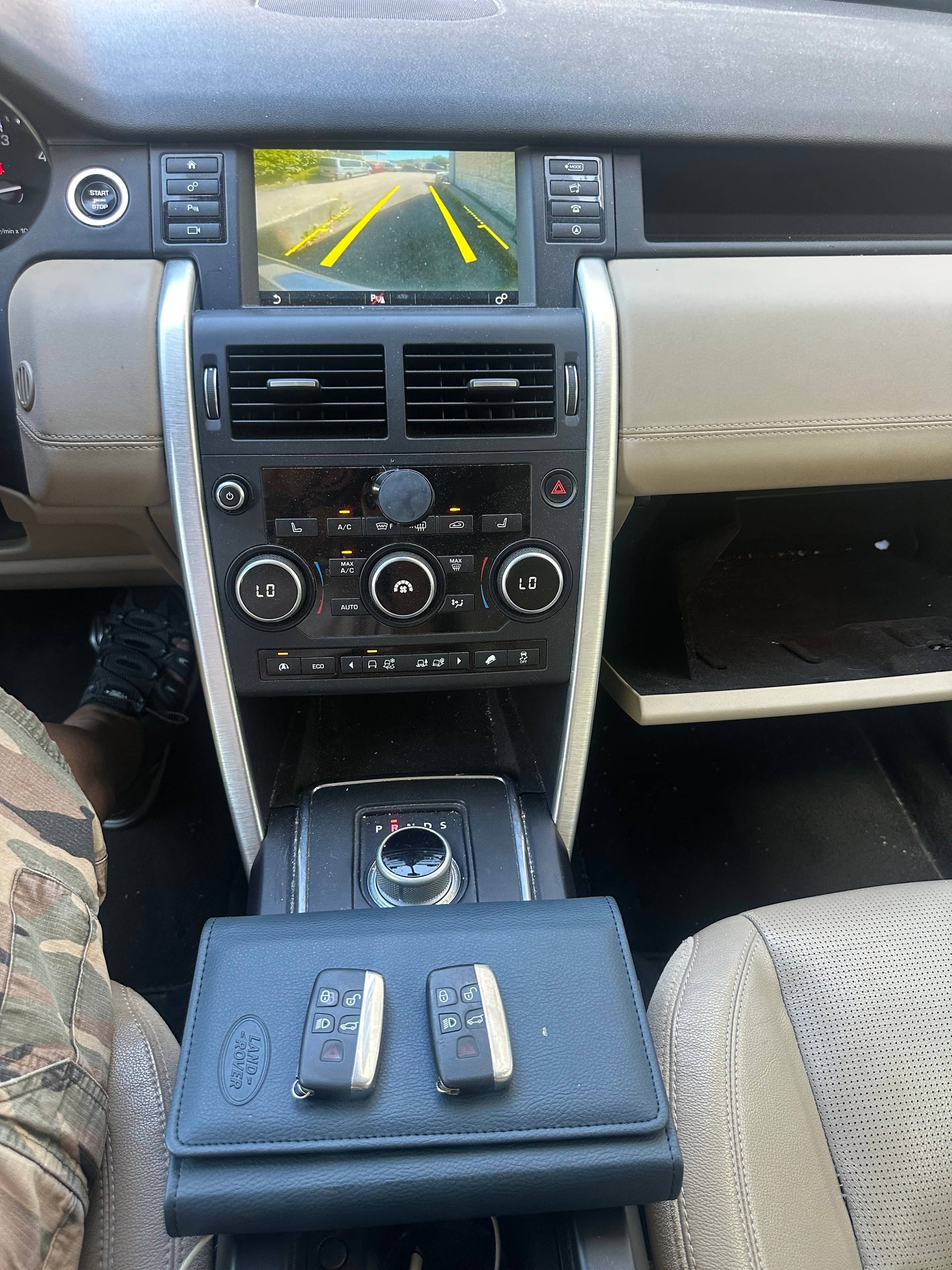 LAND ROVER Discovery Sport 2.2TD4 S AT9-image-11