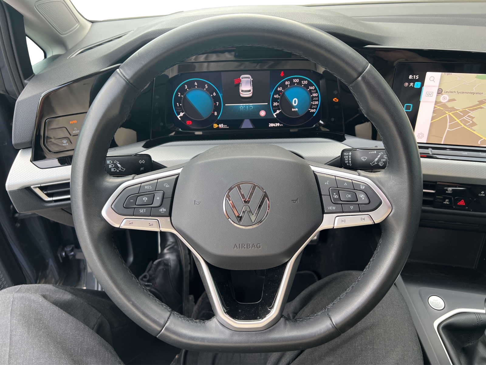 VW Golf 1.0 TSI Life-image-8
