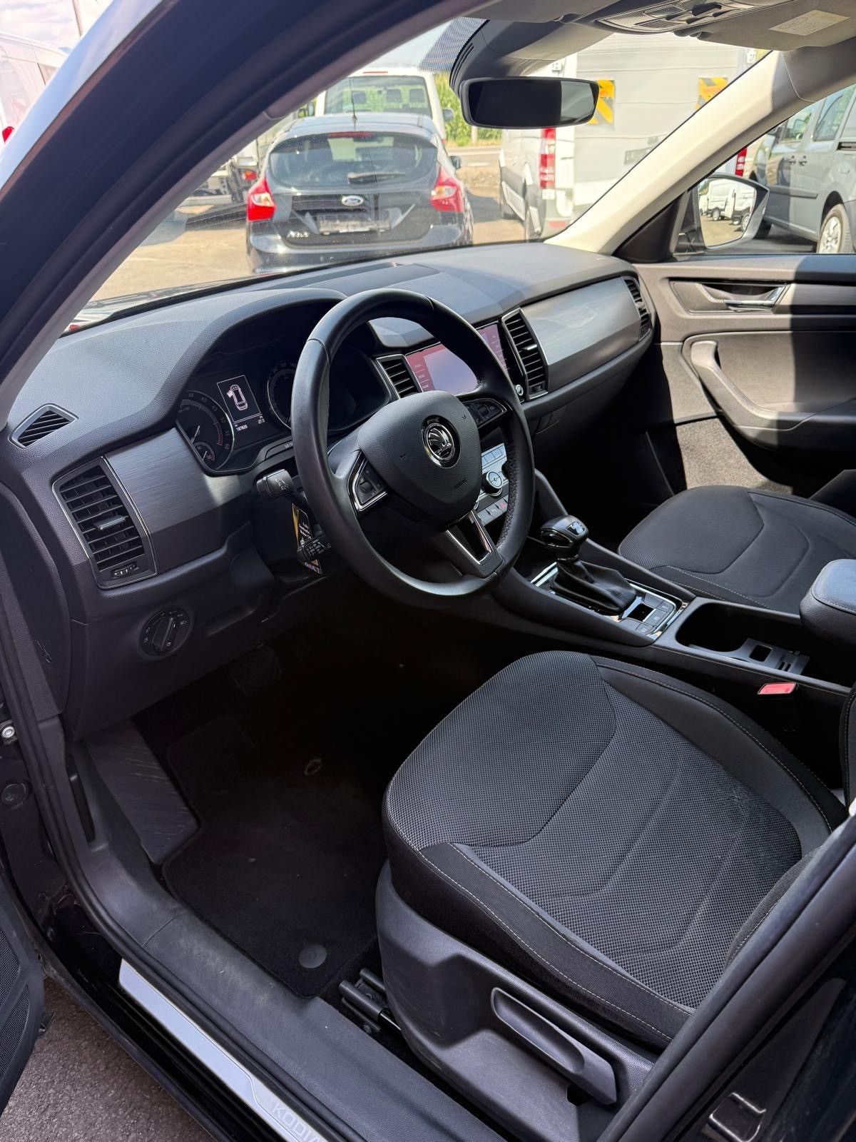 SKODA Kodiaq 2.0 TDI CR Ambition 4x4 DSG-image-3