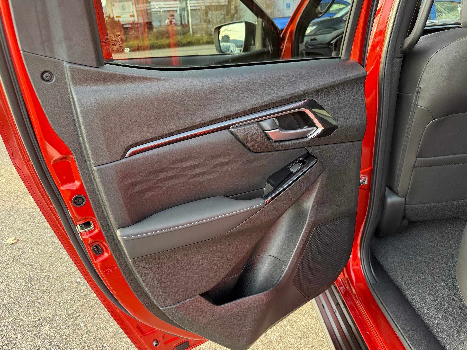 ISUZU D-MAX 1.9 CrewCab N60 Nitro Sport 4x4-image-19