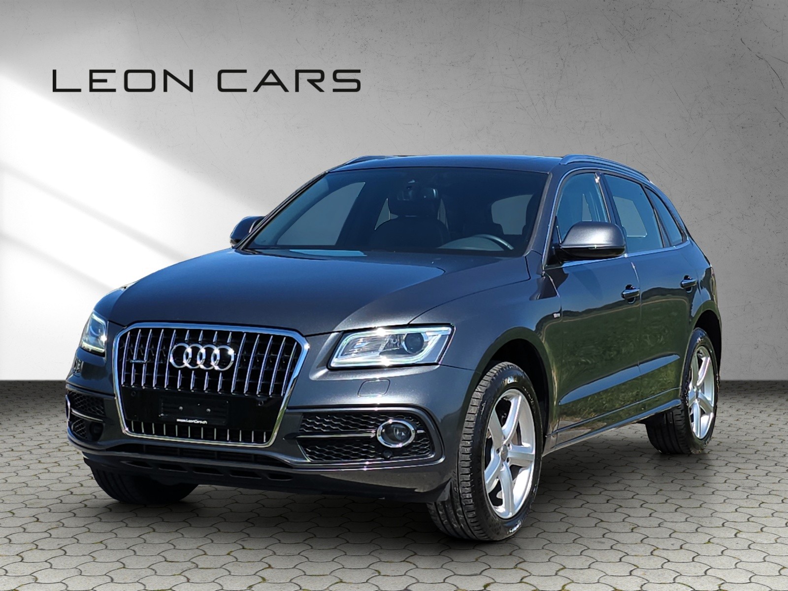 AUDI Q5 3.0 TDI clean quattro S-tronic S-Line